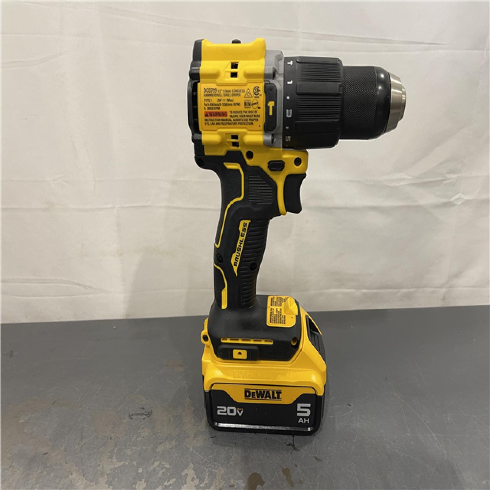 AS-IS - DEWALT ATOMIC 20V Lithium-Ion Cordless 1/2 in. Hammer Drill Kit