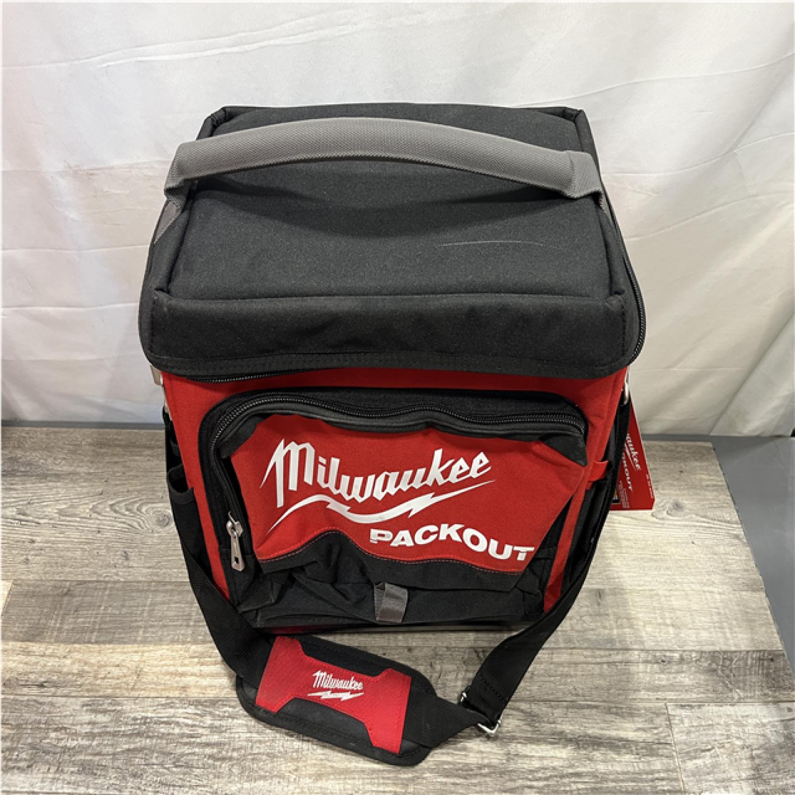 NEW - Milwaukee 15.75 in. PACKOUT Cooler Bag