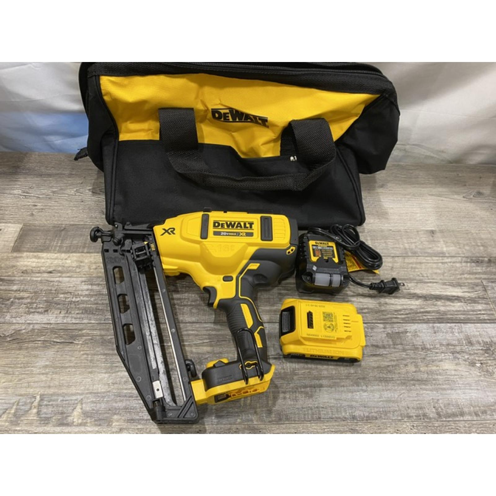 AS-IS DEWALT 20V MAX XR 16-Gauge Electric Cordless Angled Finishing Nailer Kit