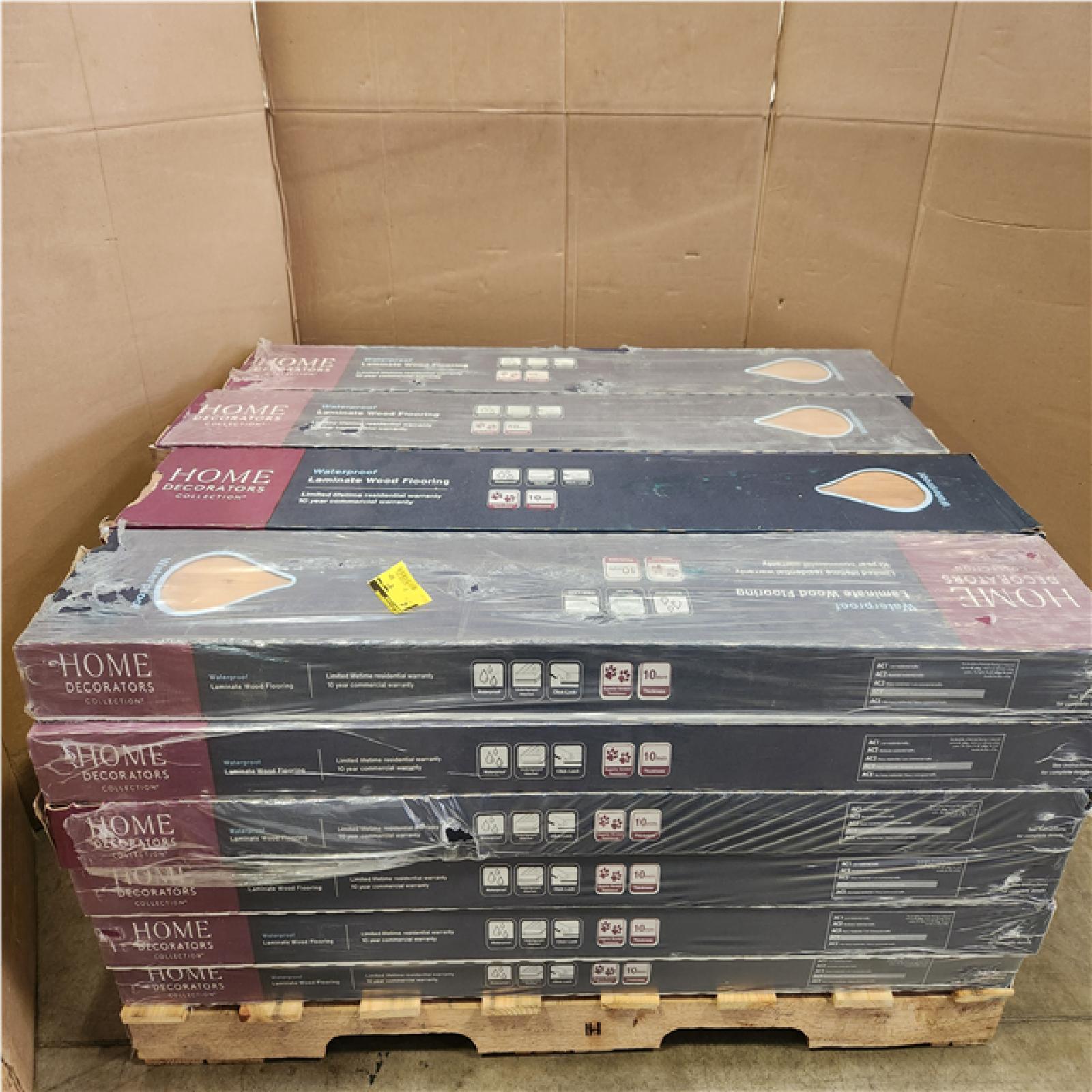 Phoenix NEW Home Decorators Collection Brookhaven Heights Hickory 10 mm T x 7.6 in. W Waterproof Laminate Flooring (505 sq. ft./24 case)