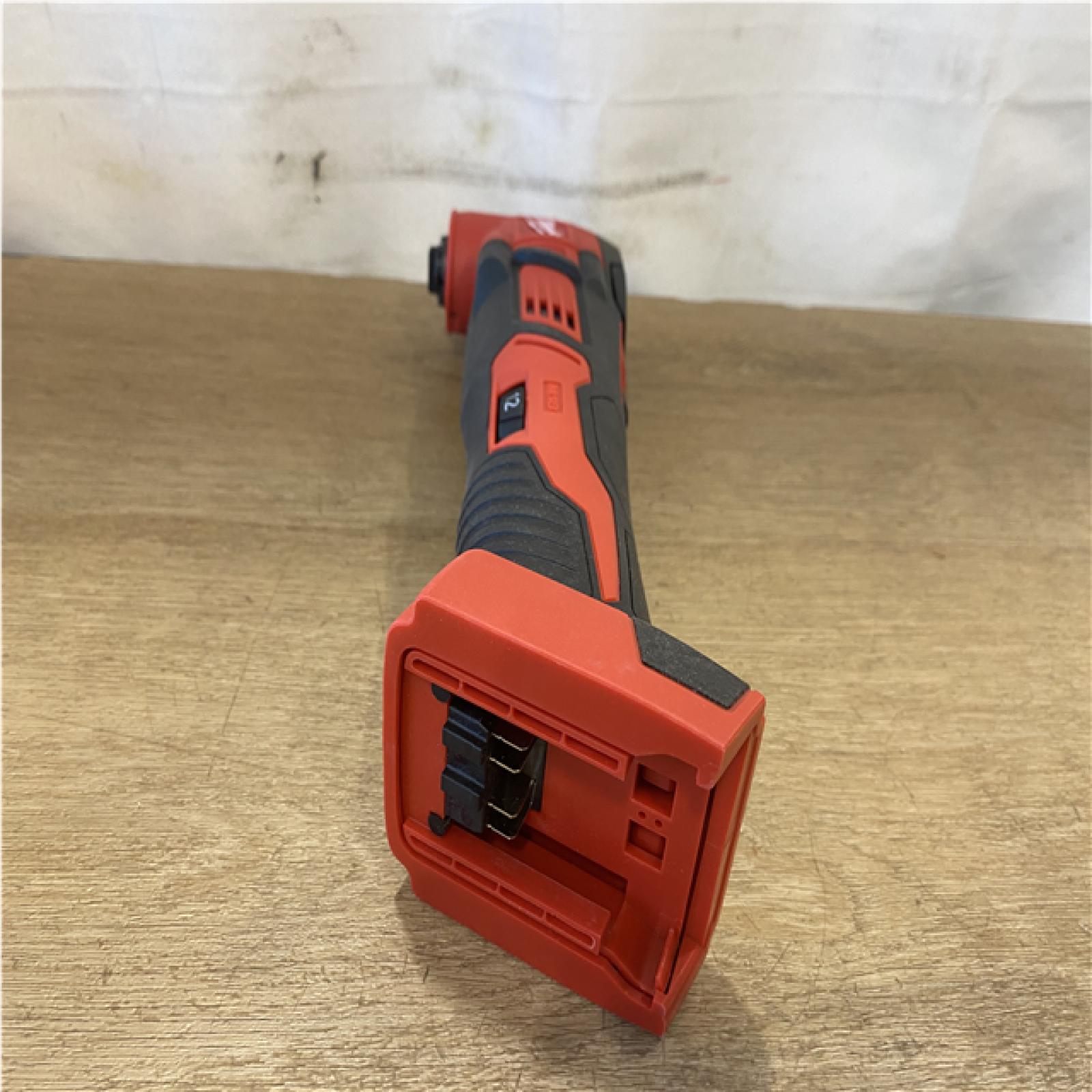 AS-IS Milwaukee 18V Lithium-Ion Cordless Oscillating Multi-Tool (Tool-Only)