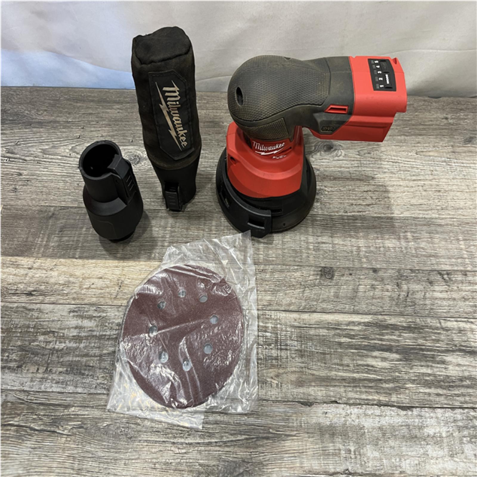 AS-IS Milwaukee 18V Lithium-Ion Brushless Cordless FUEL 5 in. Random Orbit Sander (Tool-Only)