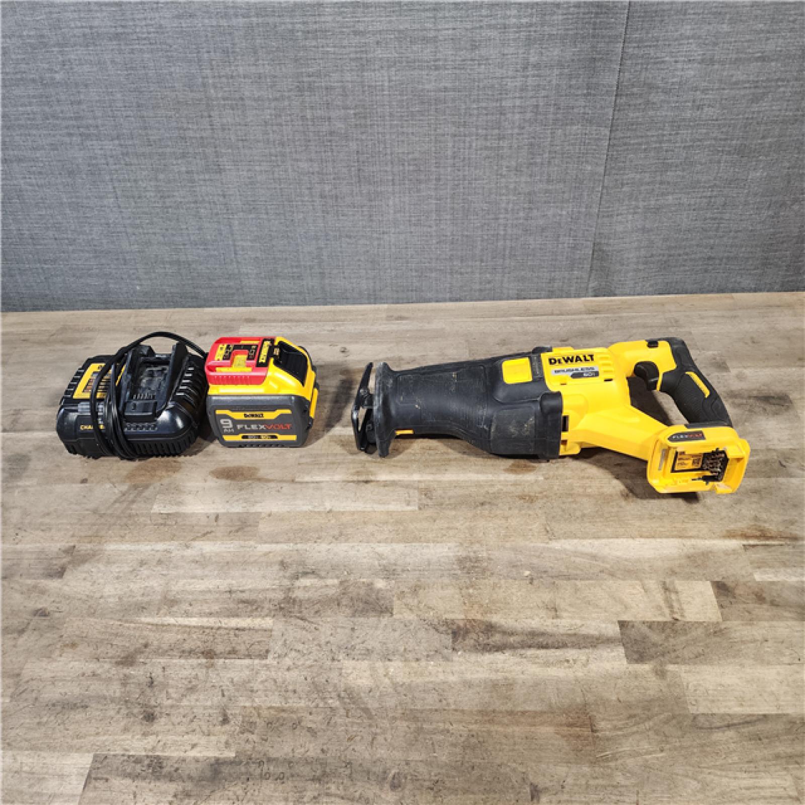 HOUSTON LOCATION - AS-IS FLEXVOLT 60V MAX Cordless Brushless Reciprocating Saw Kit with (1) FLEXVOLT 9.0Ah Battery