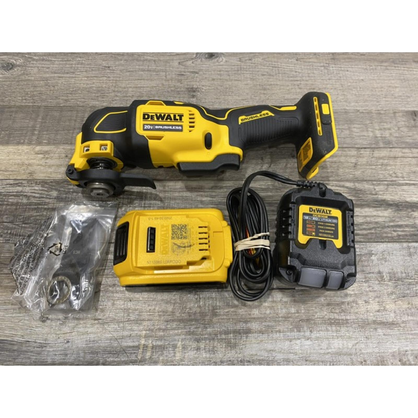 AS-IS DEWALT ATOMIC 20V MAX Cordless Brushless Oscillating Multi Tool Kit