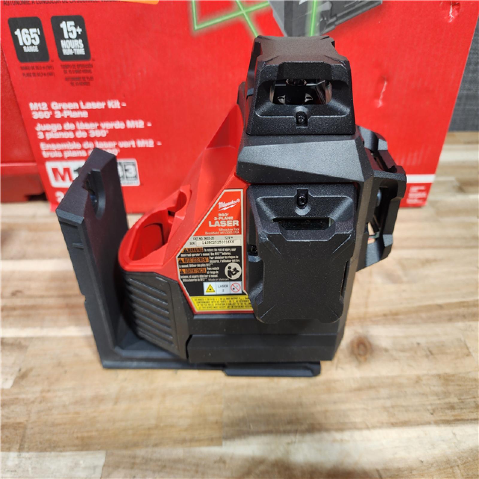 HOUSTON LOCATION - AS-IS Milwaukee 12-Volt Lithium-Ion Cordless Green 250 ft. 3-Plane Laser Level Kit