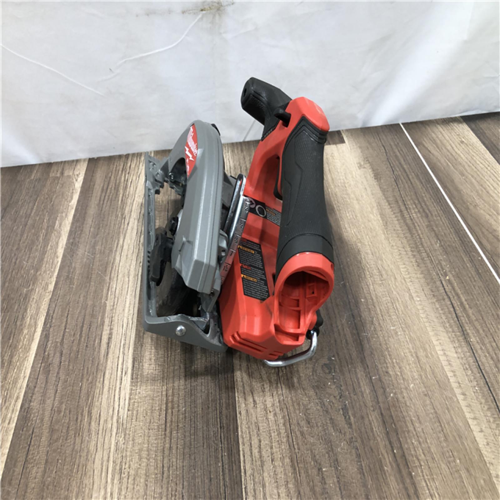 AS-IS Milwaukee FUEL 12V Lithium-Ion Brushless 5-3/8 in. Cordless Circular Saw (Tool-Only)