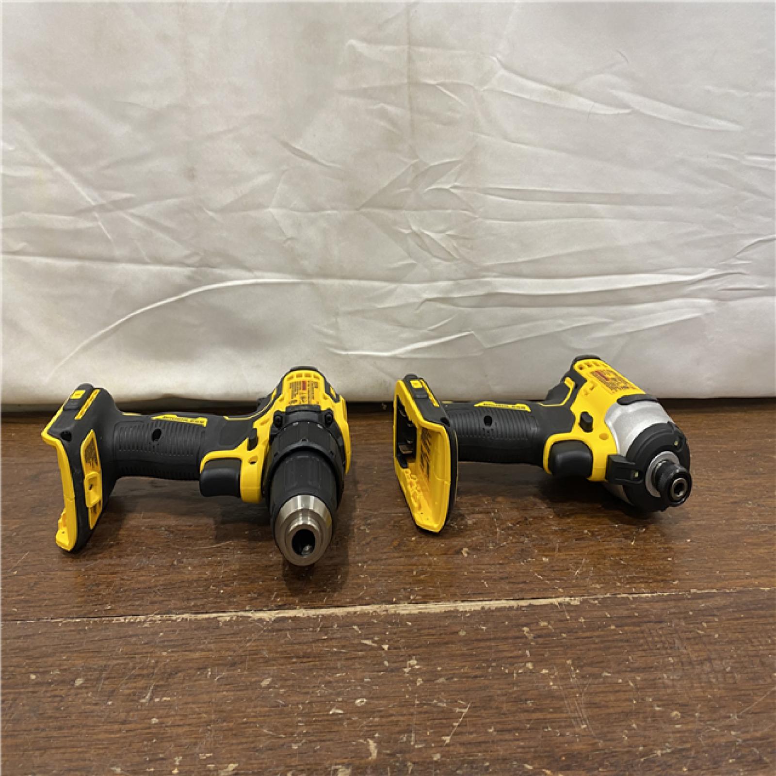 AS-IS DEWALT 20V MAX Brushless Cordless Drill/Impact Driver (2-Tool) Combo Kit