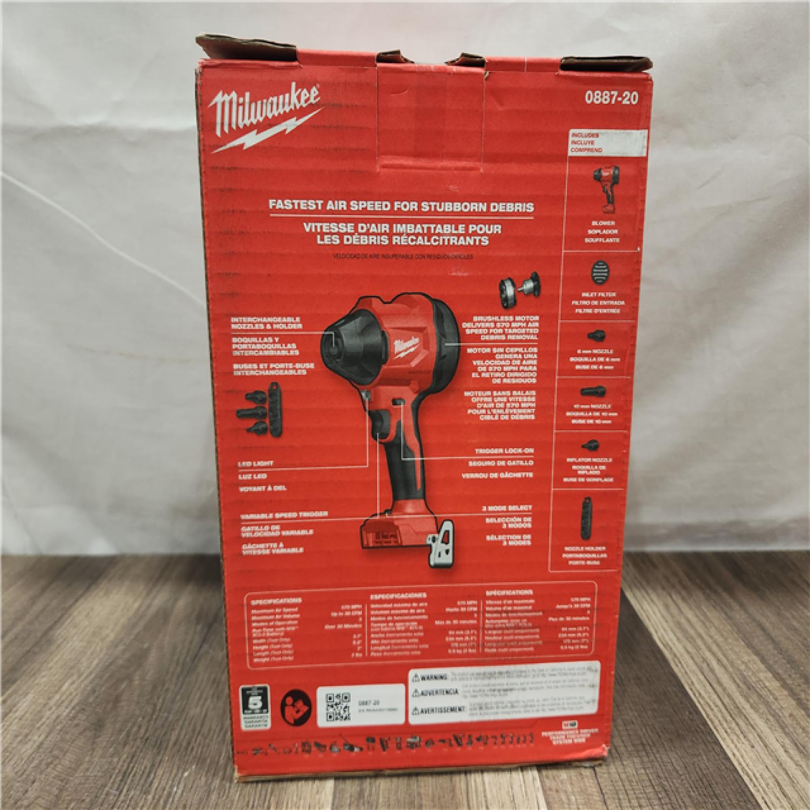 NEW- M18 18V Lithium-Ion 570 MPH Brushless Cordless Precision Blower with Variable Speed Trigger and Trigger Lock