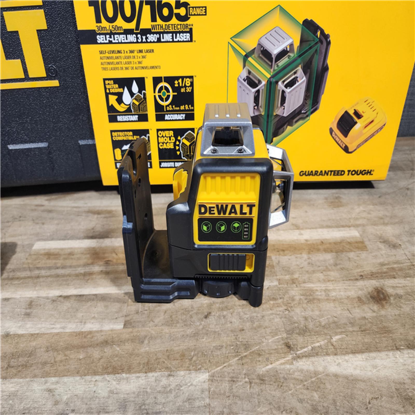HOUSTON LOCATION - AS-IS DeWalt 12V MAX Lithium-Ion 100 Ft. Green Self-Leveling 3-Beam 360 Degree Laser Level with 2.0Ah Battery, Charger and Case