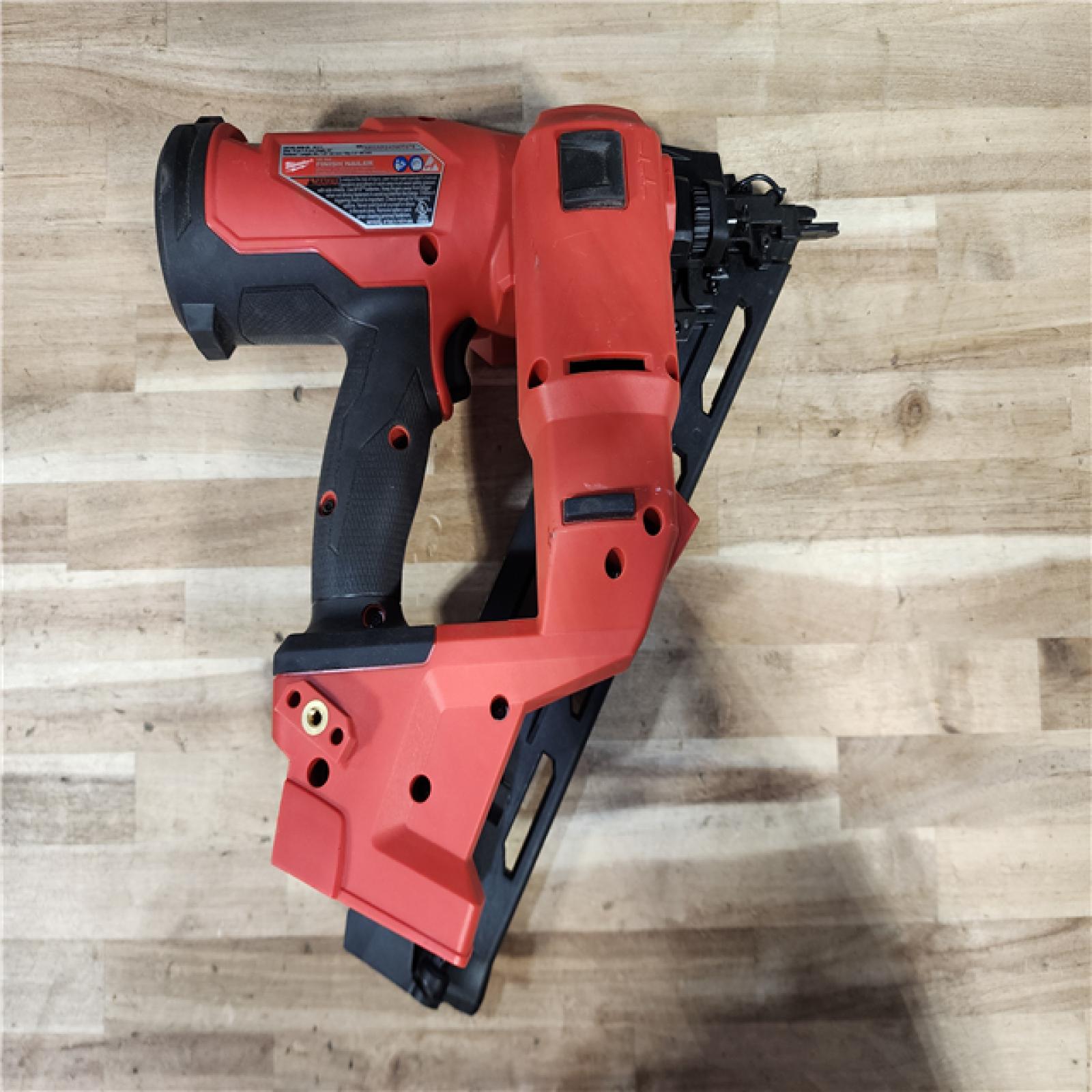 HOUSTON LOCATION - AS-IS Milwaukee FUEL 18-Volt Lithium-Ion Brushless Cordless Gen II 15-Gauge Angled Finish Nailer (Tool-Only)