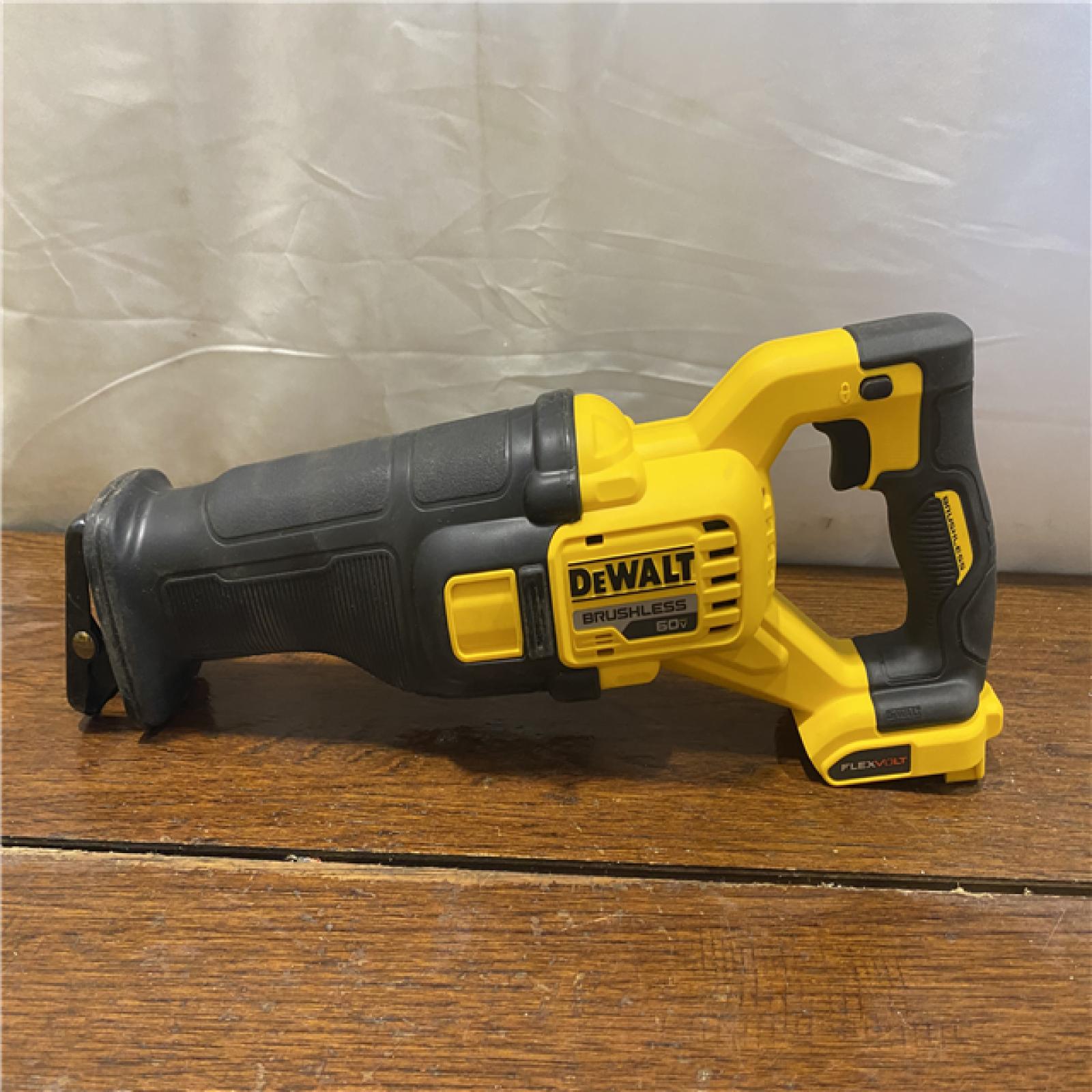 AS-IS DeWalt DCS389B FLEXVOLT 60V MAX Cordless Brushless Reciprocating Saw (Tool-Only)