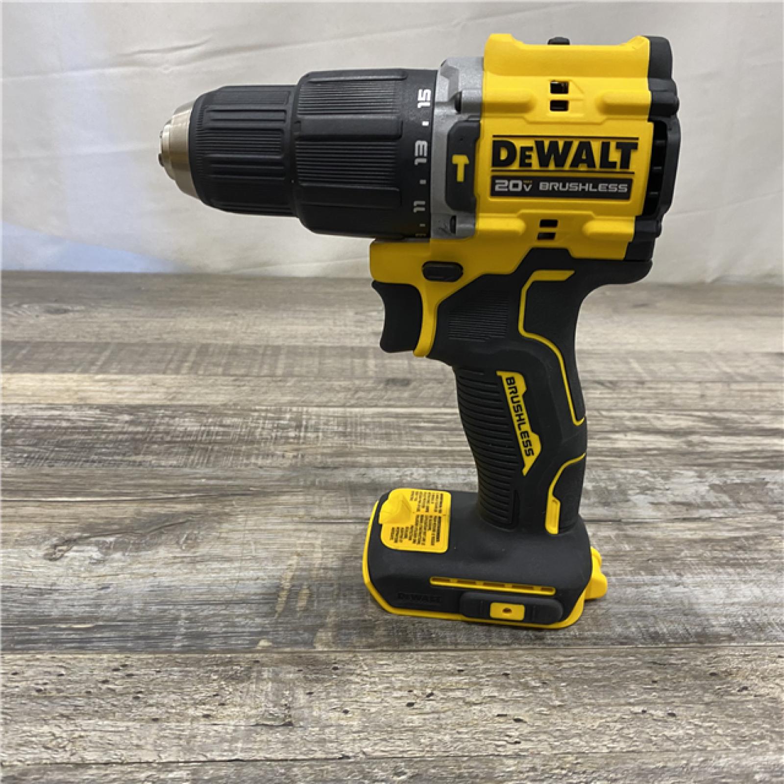 AS-IS DEWALT ATOMIC 20V Cordless 1/2 in. Compact Hammer Drill Kit