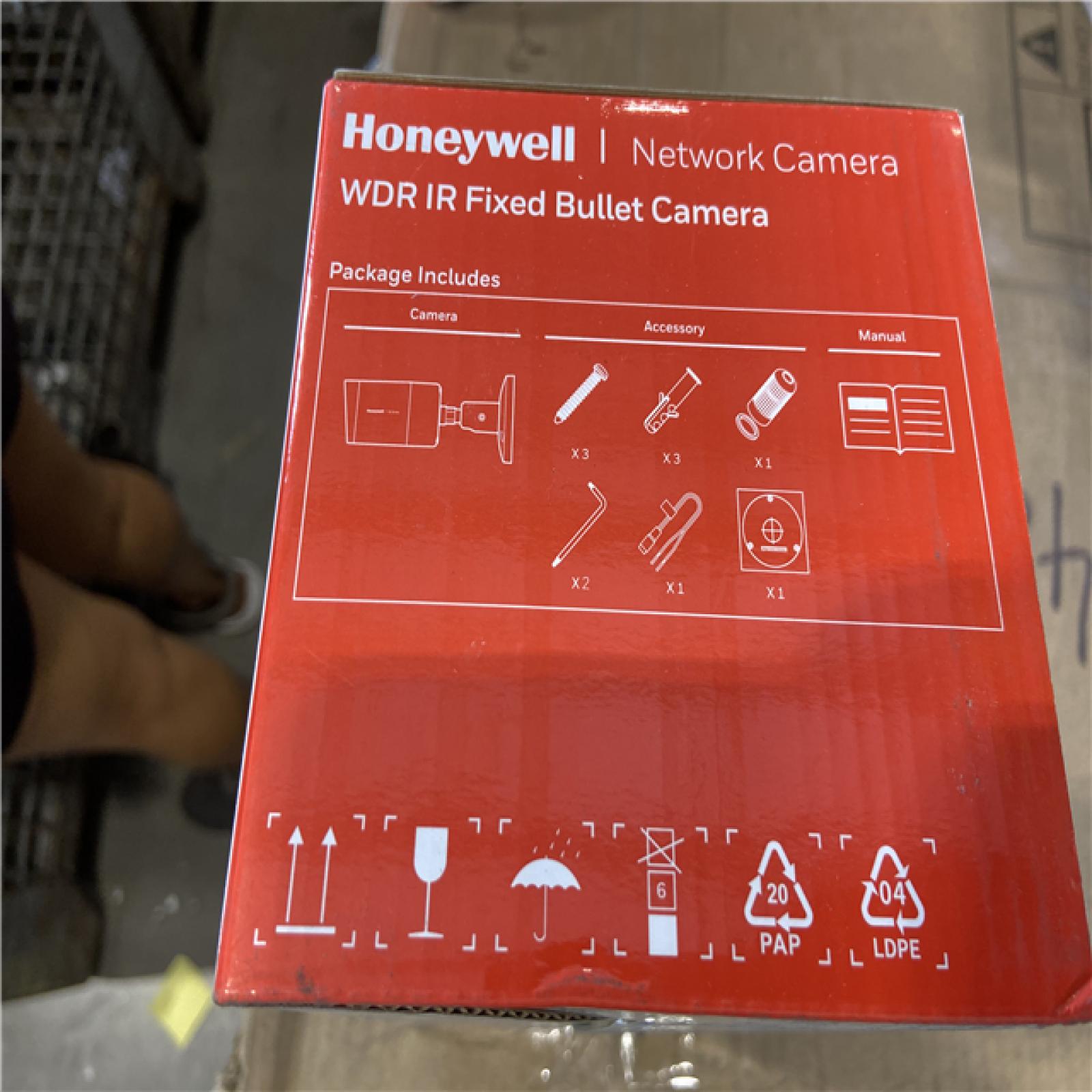 DALLAS LOCATION - Honeywell HC35WB5R3 35 Series 5MP IR Fixed WDR IP Bullet Camera, 2.8mm Fixed Lens, White