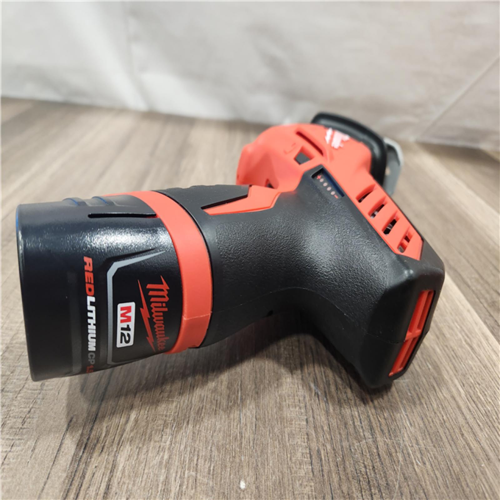 AS-IS- Milwaukee 12V 1.5Ah Cordless Straight Handle Reciprocating Saw Kit