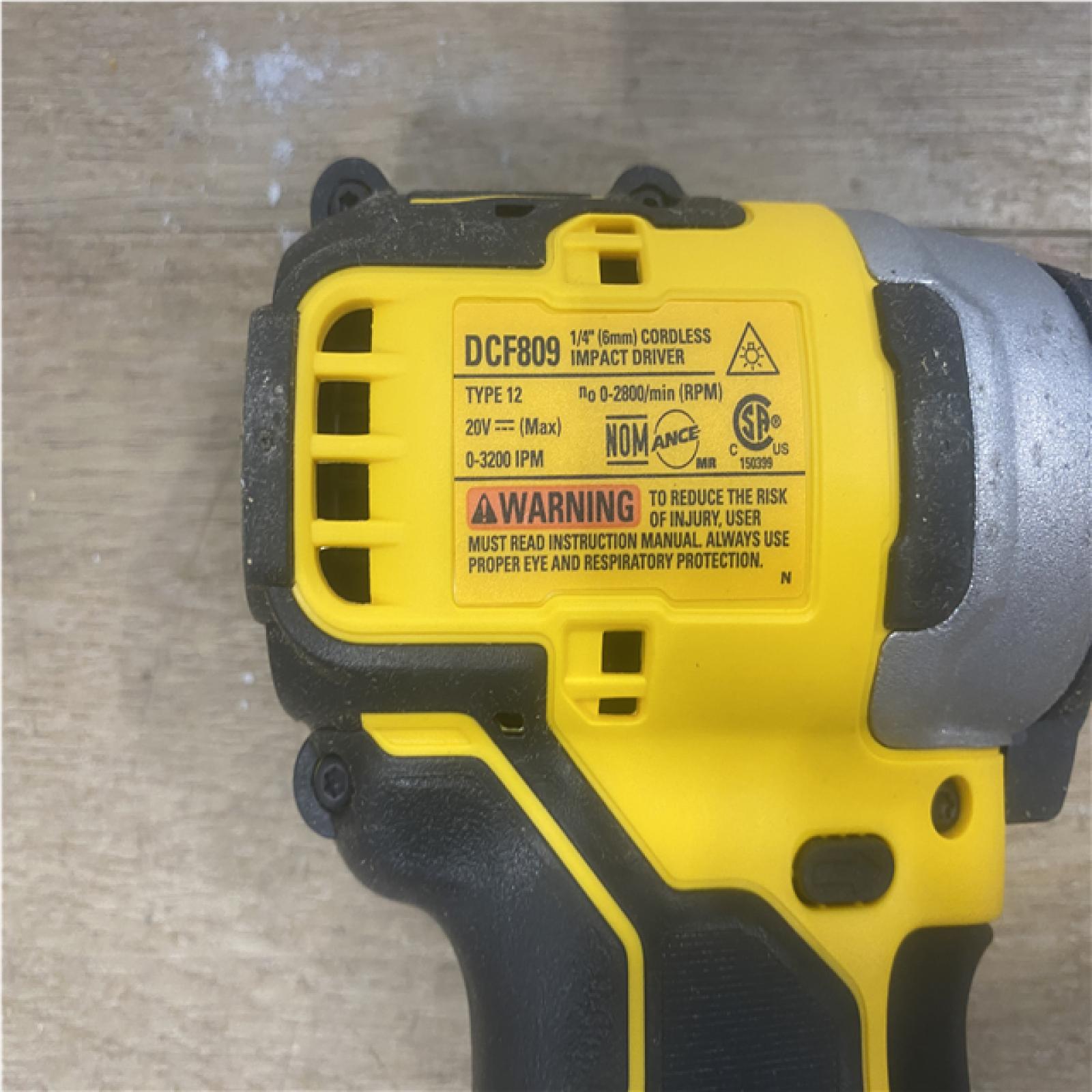 AS-IS DEWALT Atomic 20V Max Lithium-Ion Brushless Cordless Compact 1/4 in. Impact Driver Kit
