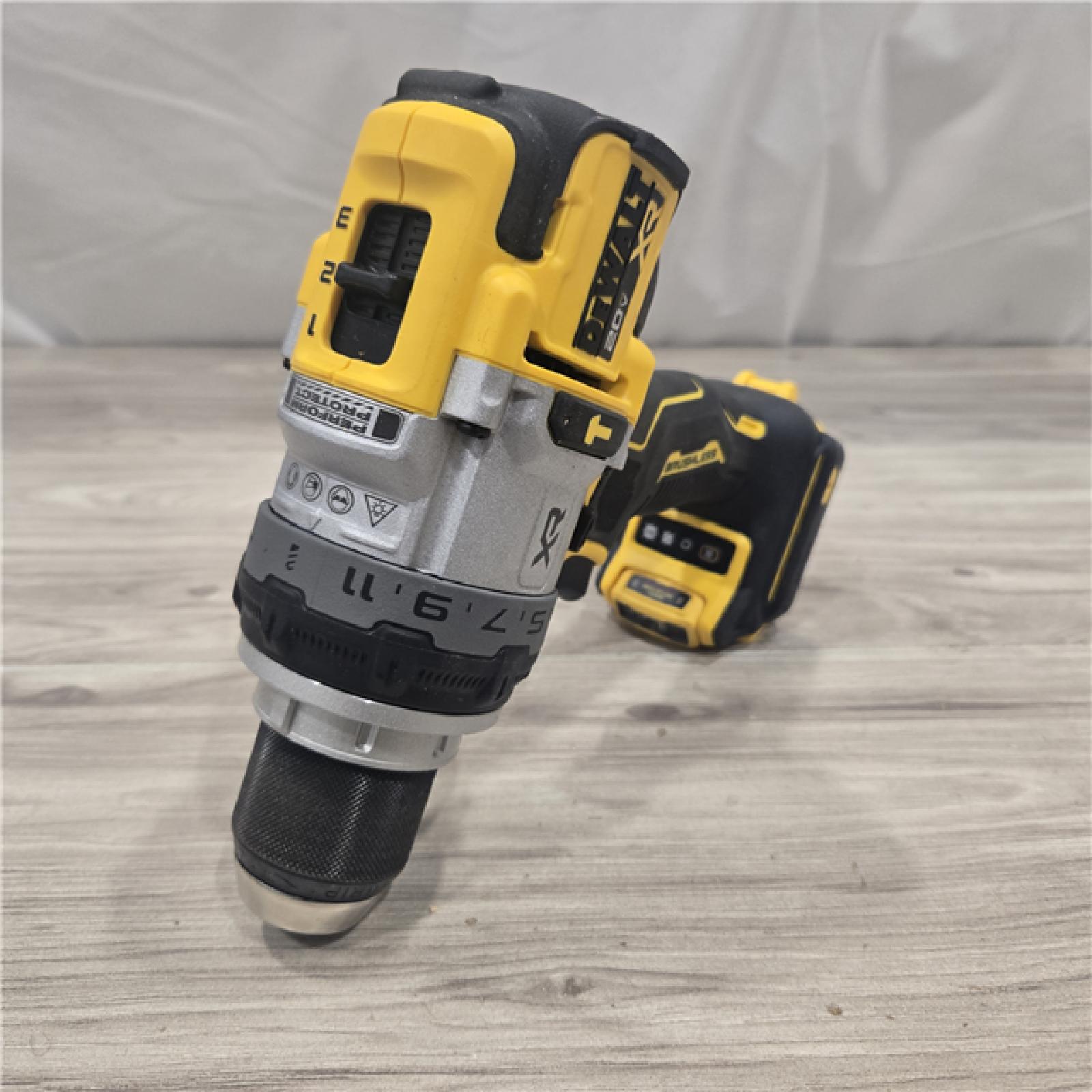 AS-IS DEWALT 20V XR Cordless Hammer Drill Kit