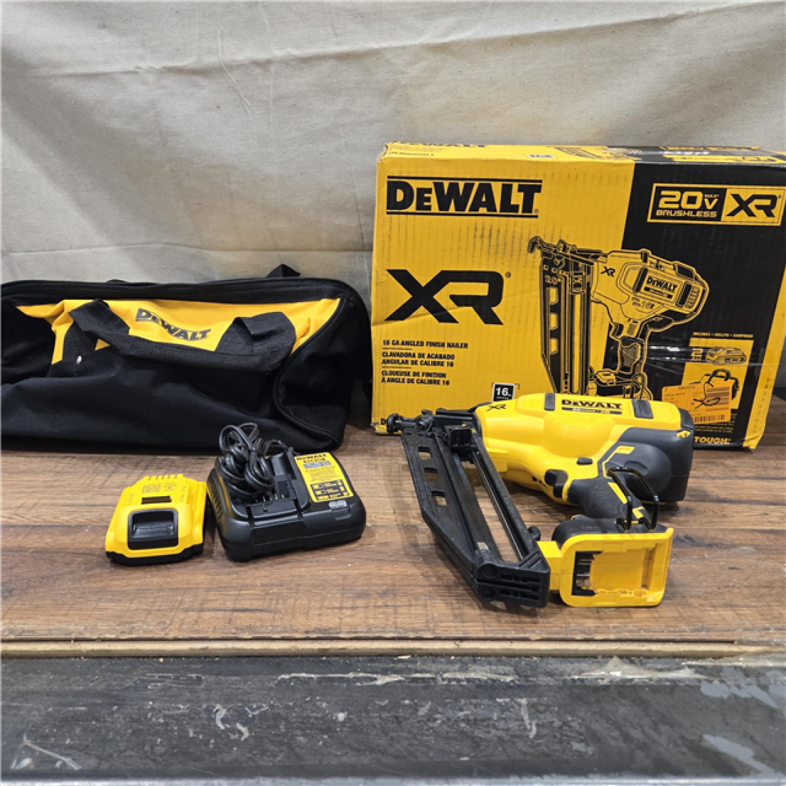AS-IS DeWalt DCN660D1 20V 16 Gauge Cordless Angled Finish Nailer Kit W/ 2Ah Battery
