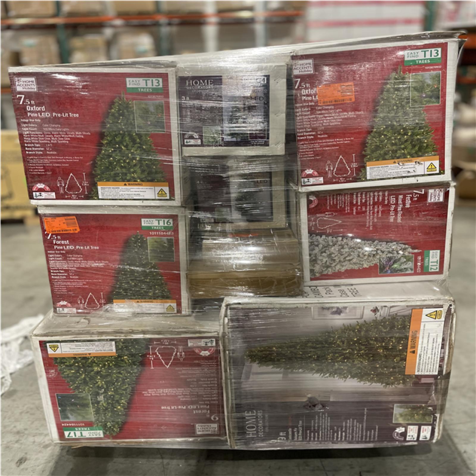 DALLAS LOCATION- AS-IS ASSORTED CHRISTMAS TREES PALLET (8 units)