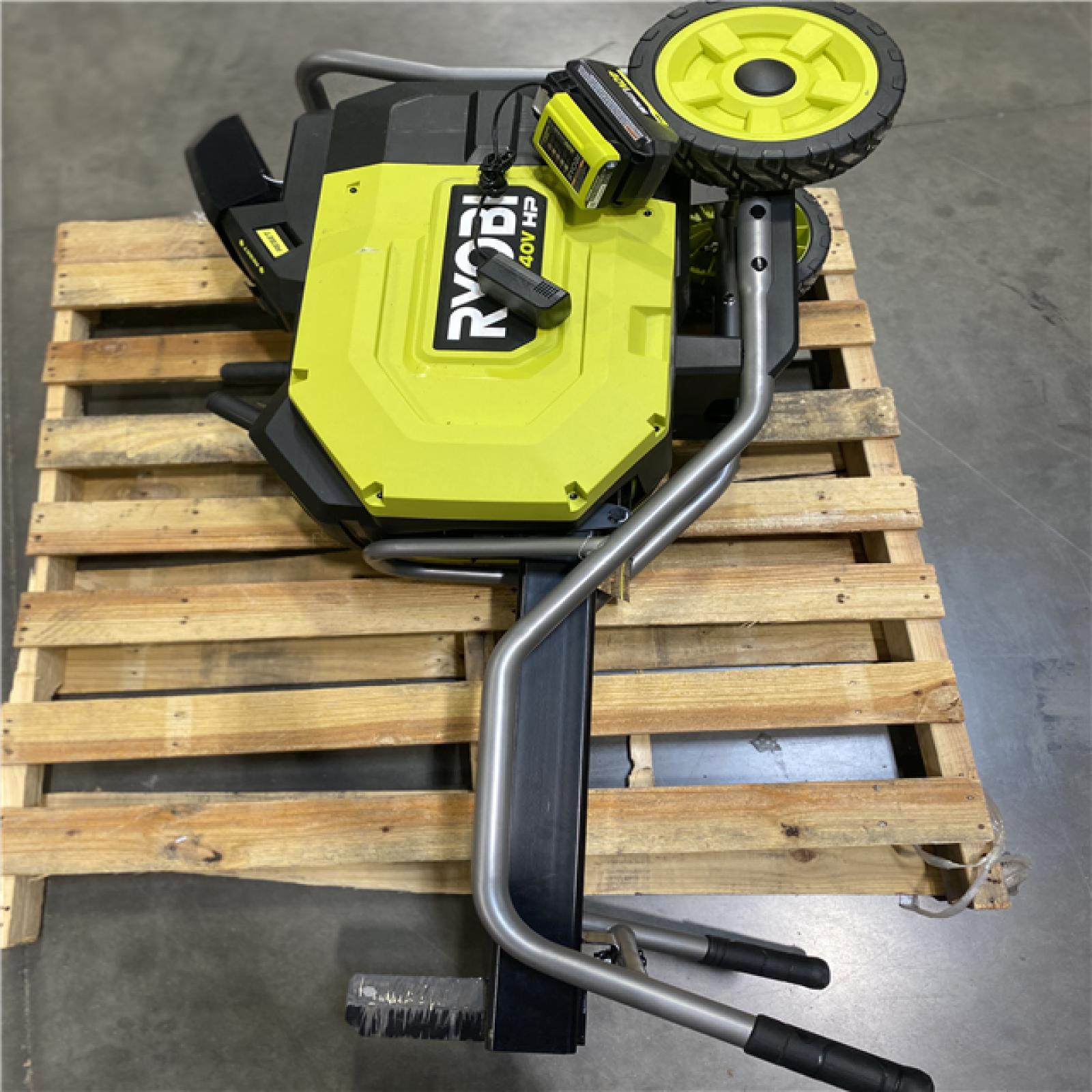 Dallas Location - As-Is RYOBI 40V HP Brushless 12-Ton Kinetic Battery Electric Log Splitter Kit - 4.0Ah Battery and Charger Included