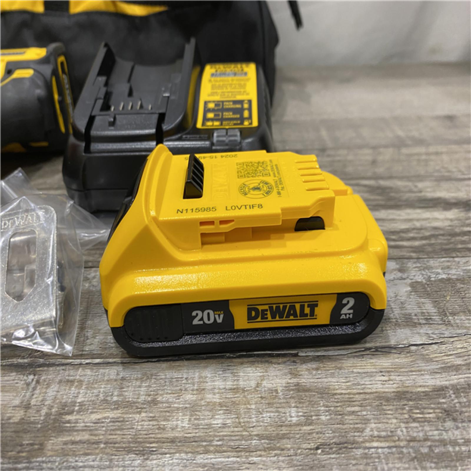 AS-IS DEWALT Atomic 20V Max Lithium-Ion Brushless Cordless Compact 1/4 in. Impact Driver Kit