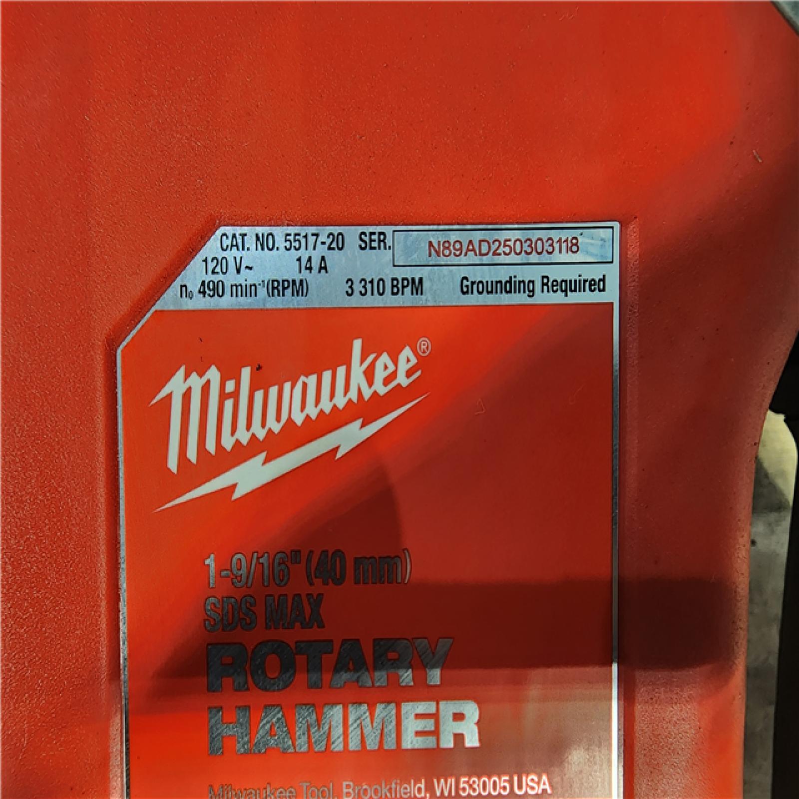 HOUSTON LOCATION - AS-IS Milwaukee 1-9/16 in. SDS-Max Rotary Hammer