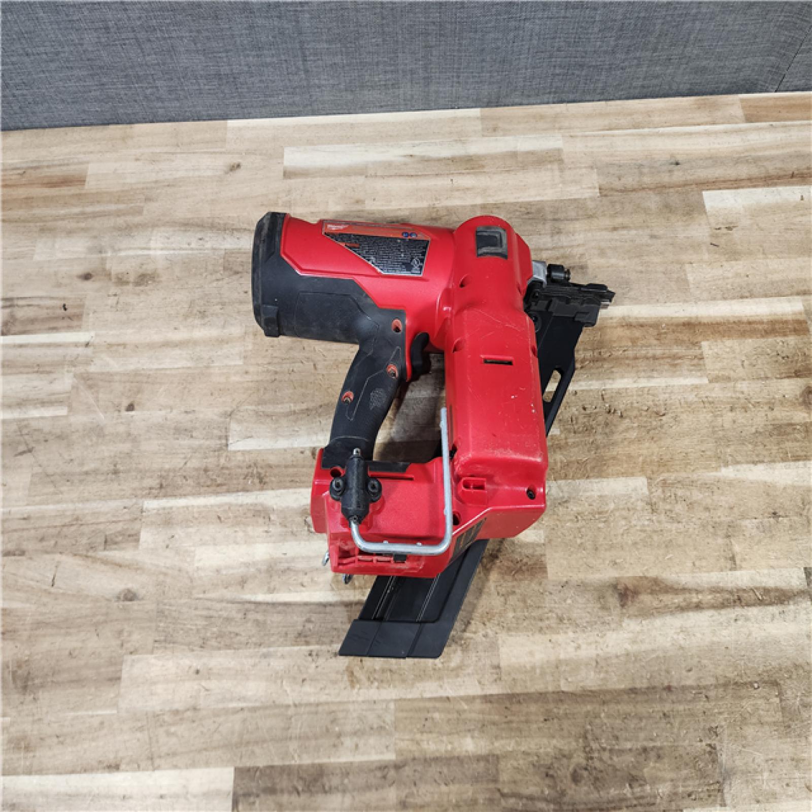 HOUSTON LOCATION - AS - IS Milwaukee FUEL 3-1/2 in. 18-Volt 30-Degree Lithium-Ion Brushless Cordless Framing Nailer (Tool-Only)