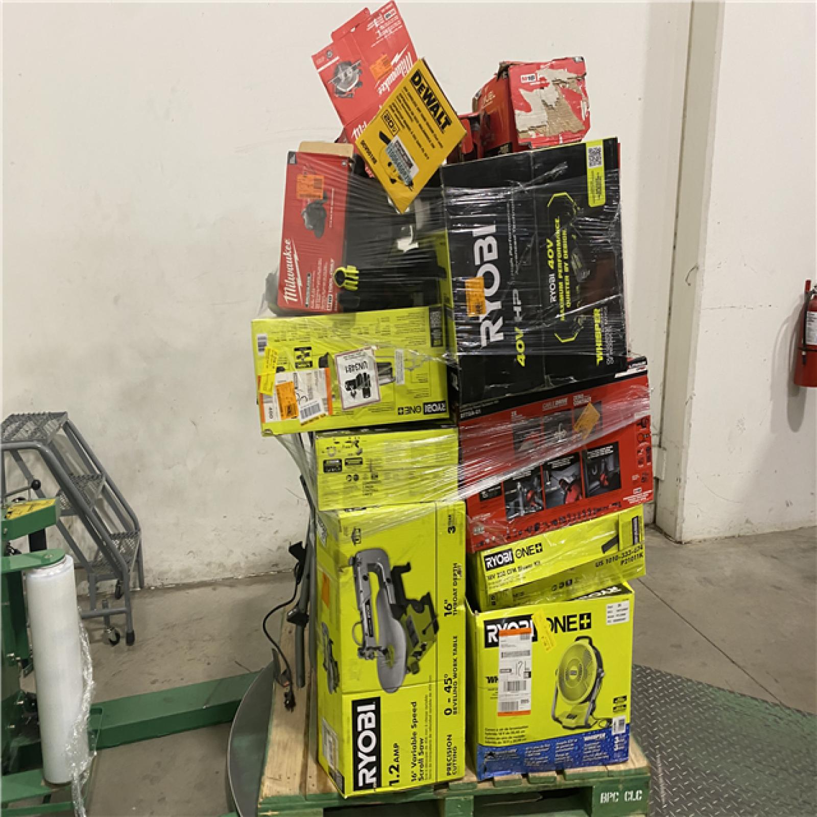 Dallas Location - As-Is Tool Pallet