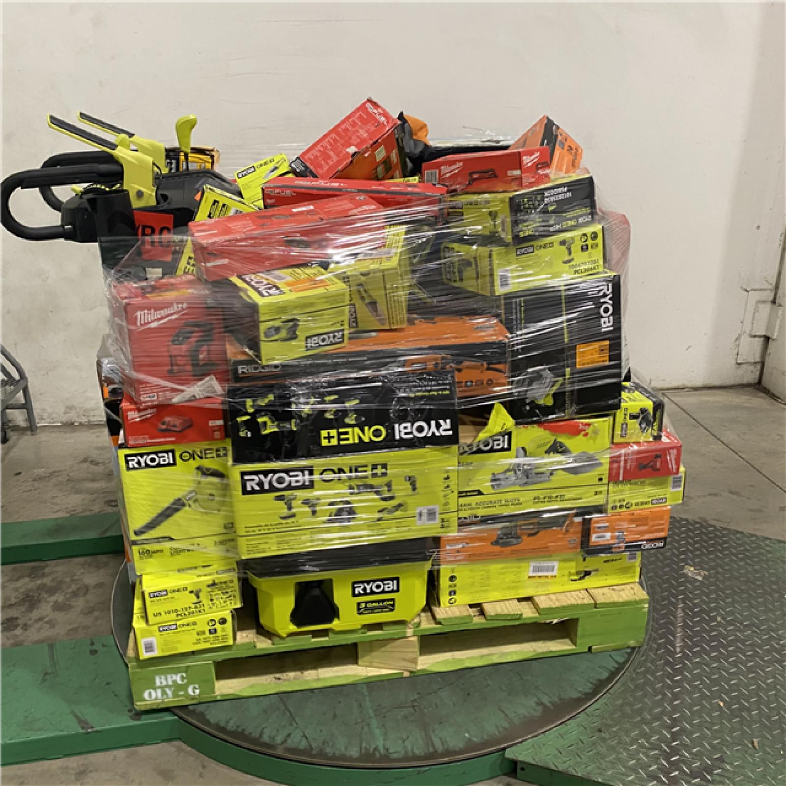 Dallas Location - As-Is Tool Pallet