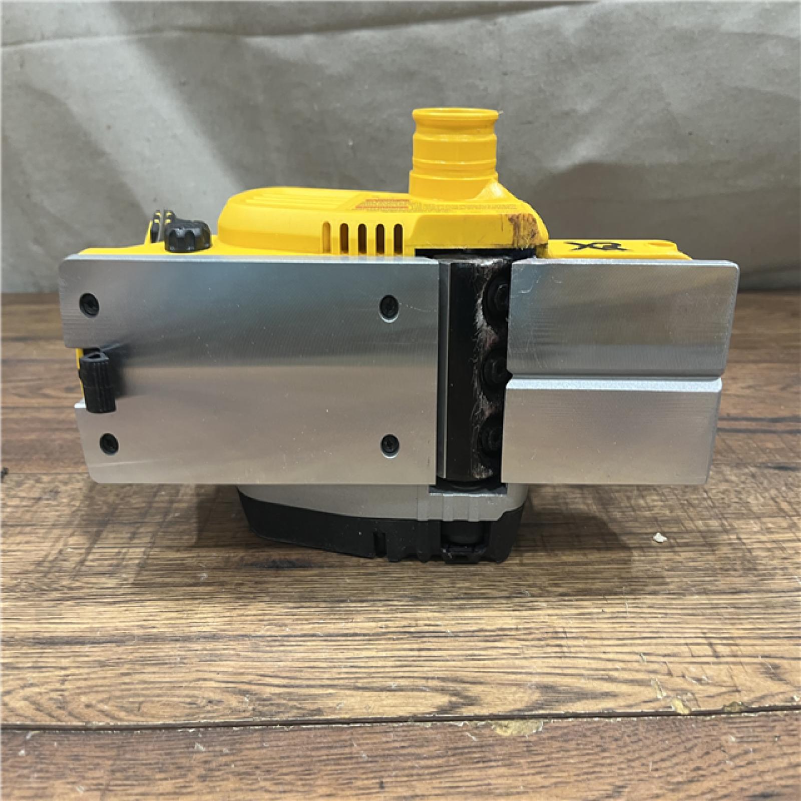 AS-IS DEWALT DCP580B 20V MAX Lithium Ion Brushless Planer