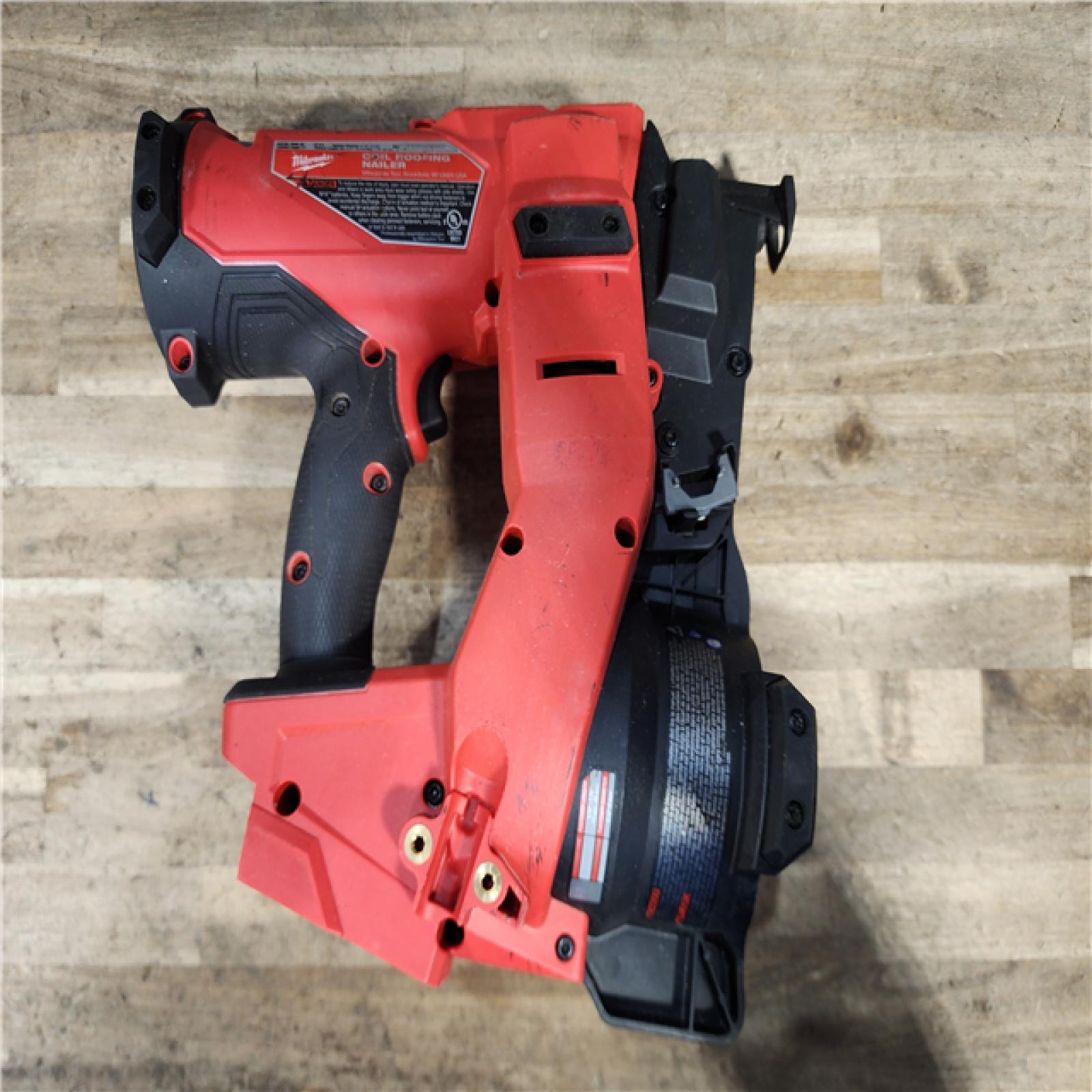 HOUSTON LOCATION - AS-IS Milwaukee  FUEL 18-Volt Lithium-Ion Brushless Cordless Coil Roofing Nailer (Tool Only)