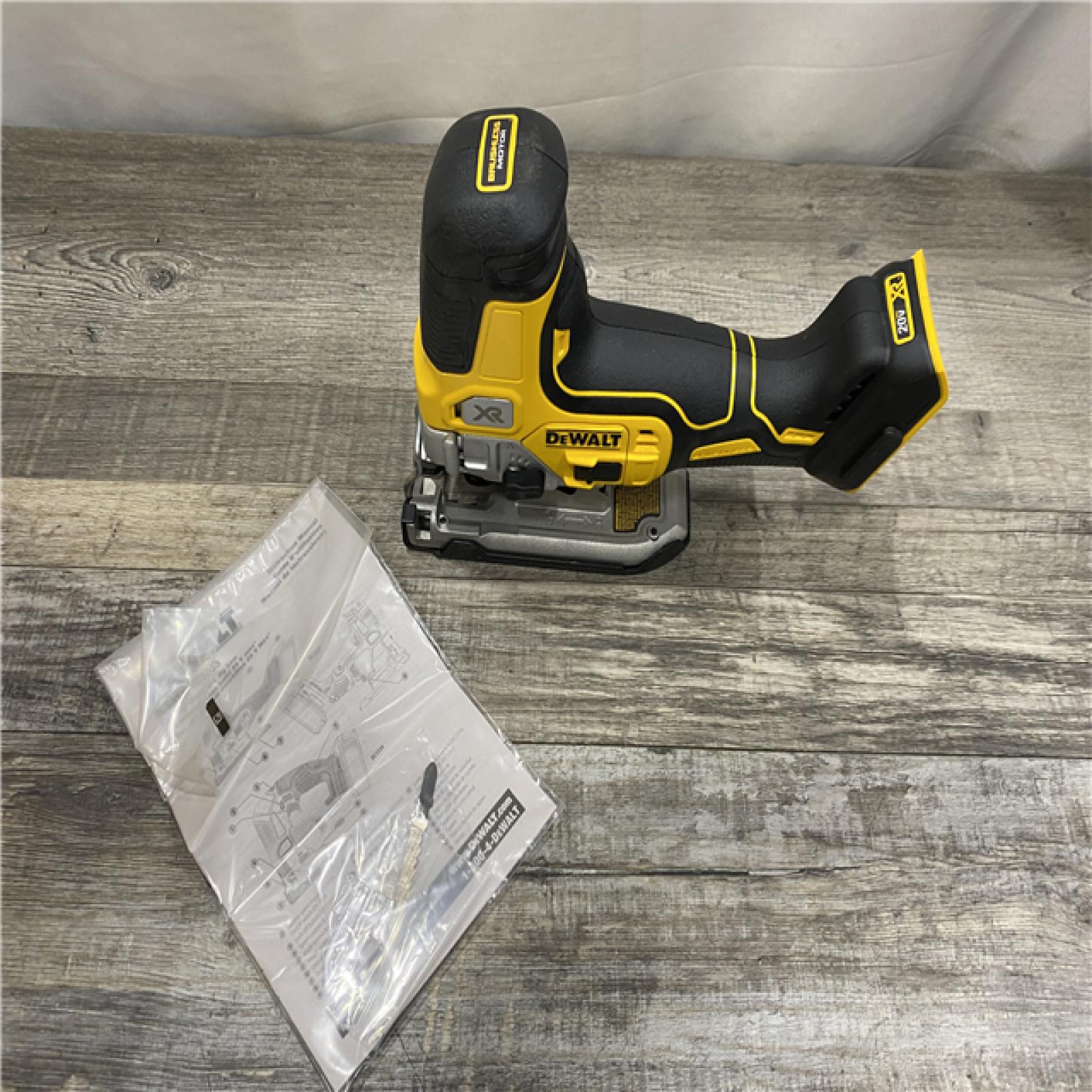 AS-IS DEWALT 20V MAX XR Cordless Barrel Grip Jigsaw (Tool Only)