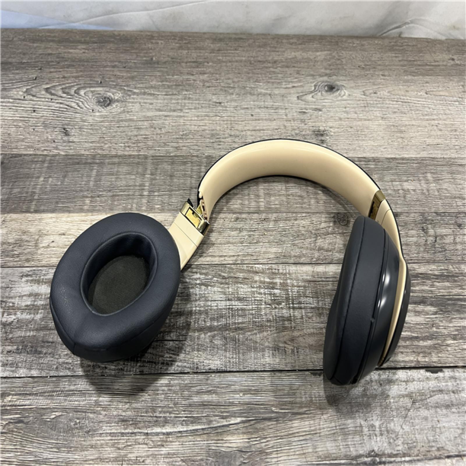 AS-IS Beats Studio3 Wireless Headphones - Shadow grey