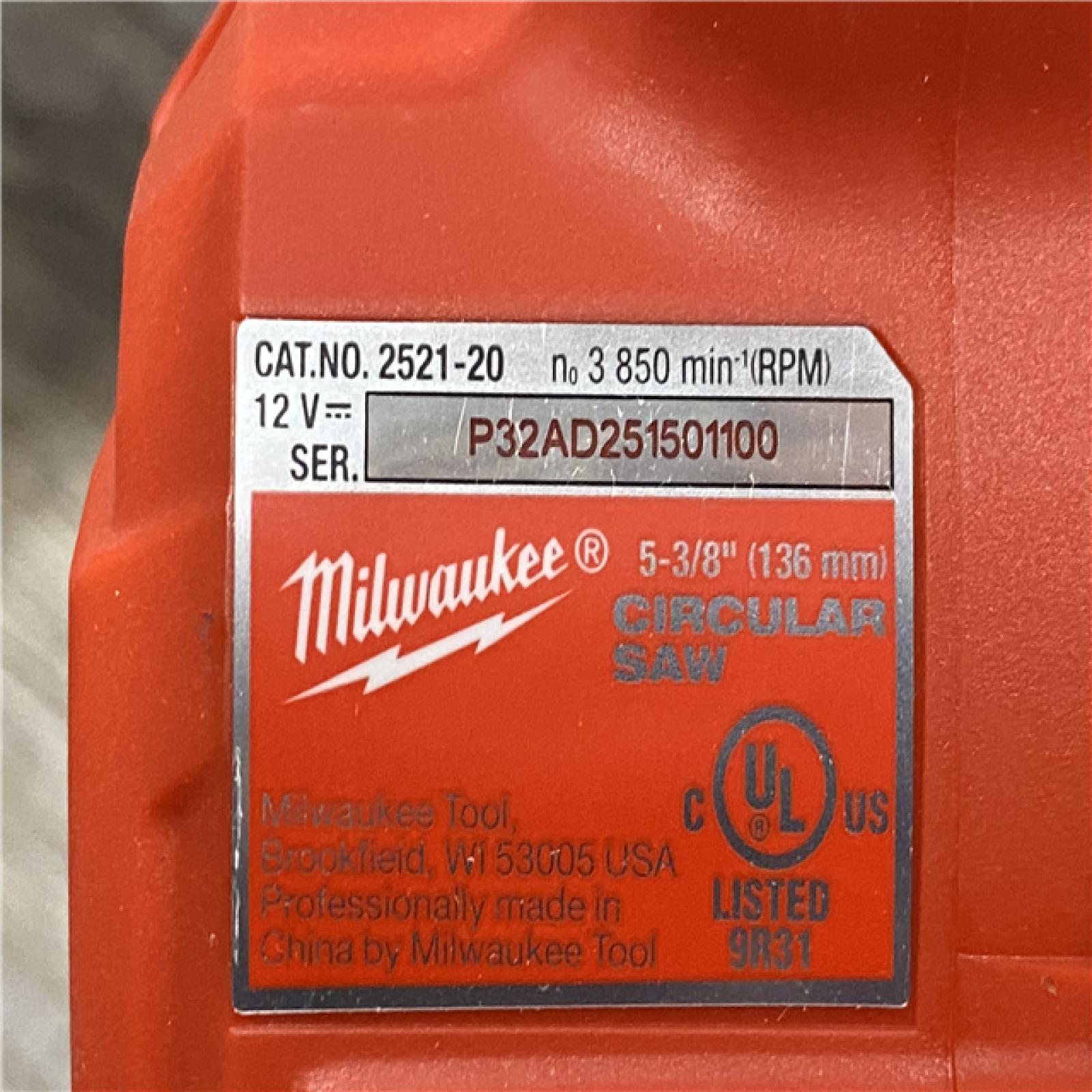 AS-SI Milwaukee FUEL 12V Lithium-Ion Brushless 5-3/8 in. Cordless Circular Saw Kit