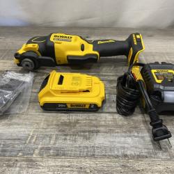 LIKE NEW - DEWALT ATOMIC 20V MAX Cordless Brushless Oscillating Multi Tool Kit