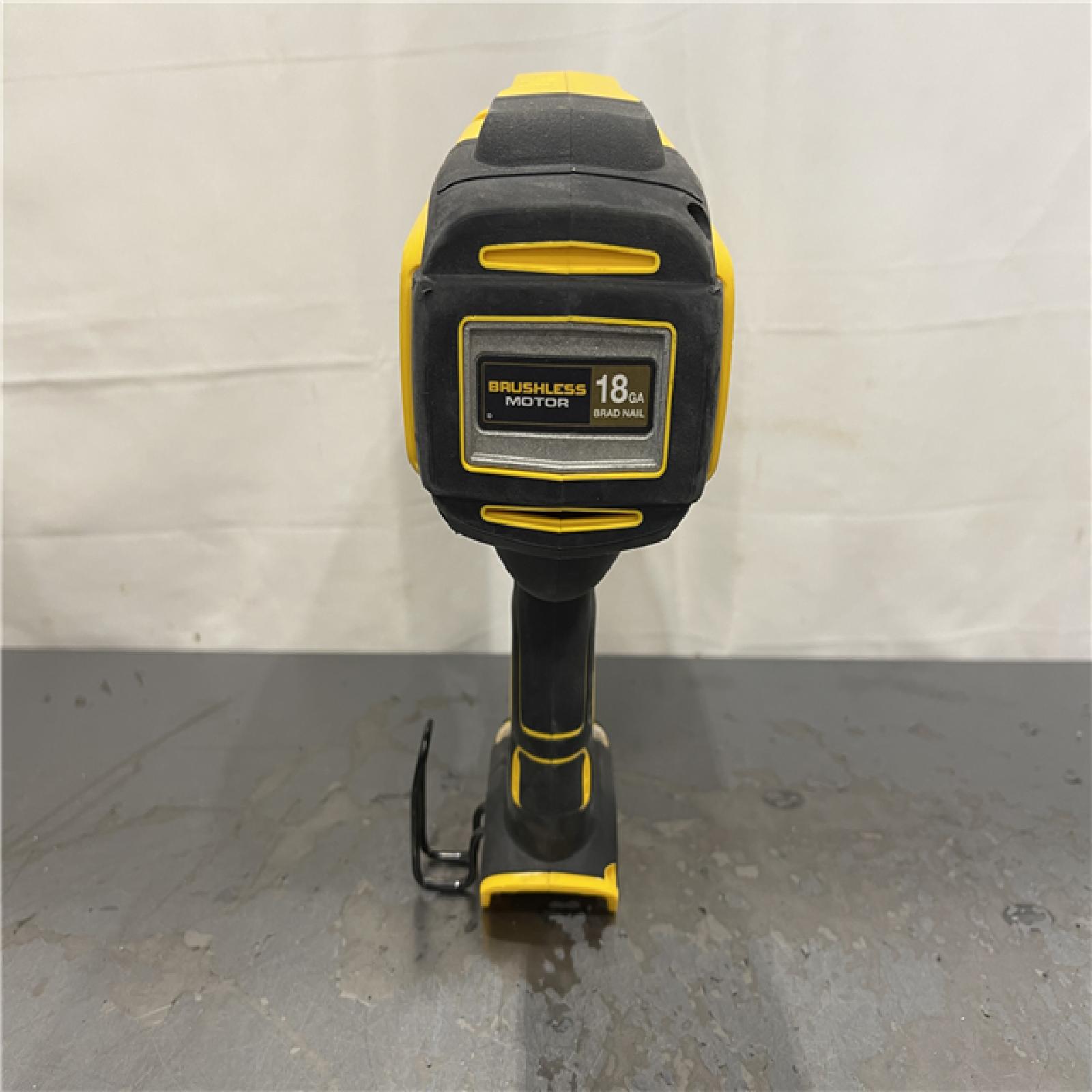 AS-IS- DeWalt 20V MAX XR Lithium-Ion Cordless 18-Gauge Brad Nailer (Tool Only)