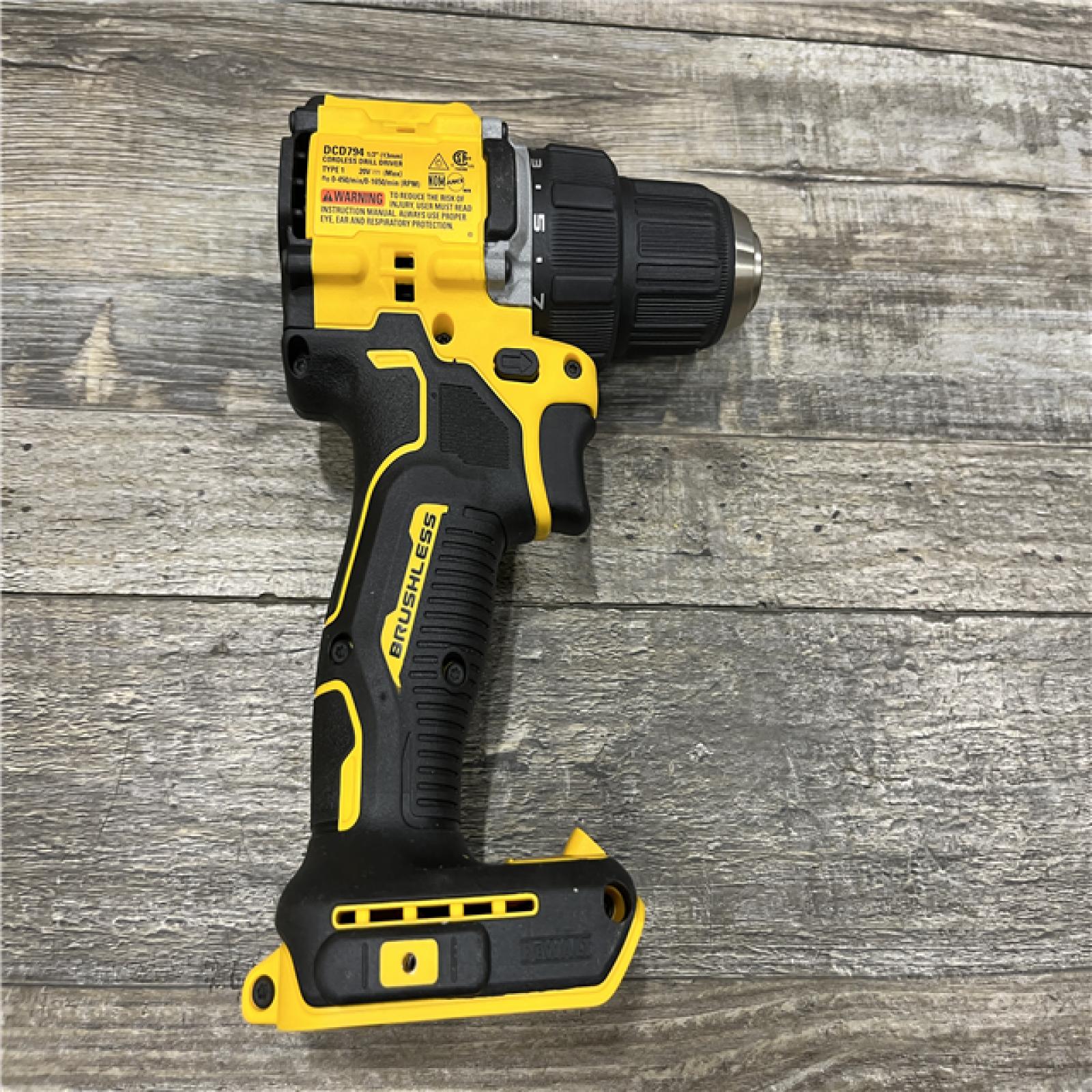 AS-IS DEWALT Atomic 20V Lithium-Ion Cordless Compact 1/2 in. Drill/Driver Kit