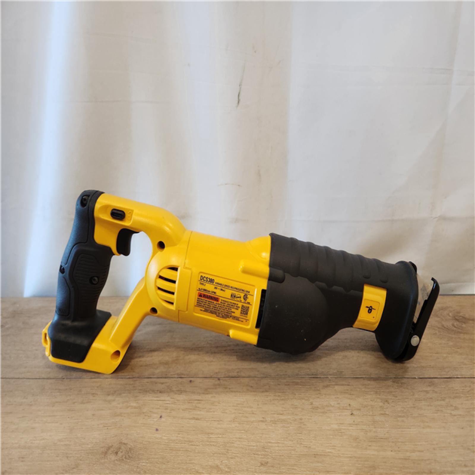 AS-IS- DEWALT 20V MAX Cordless Reciprocating Saw (Tool Only)