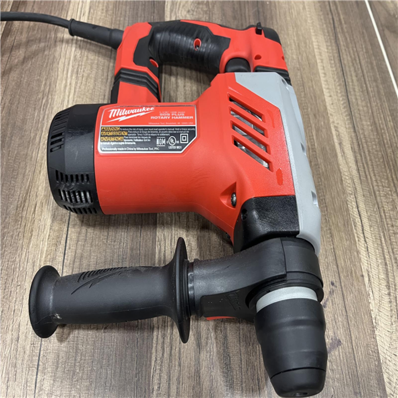 GOOD Milwaukee 1-1/8 in. Corded SDS-Plus Rotary Hammer