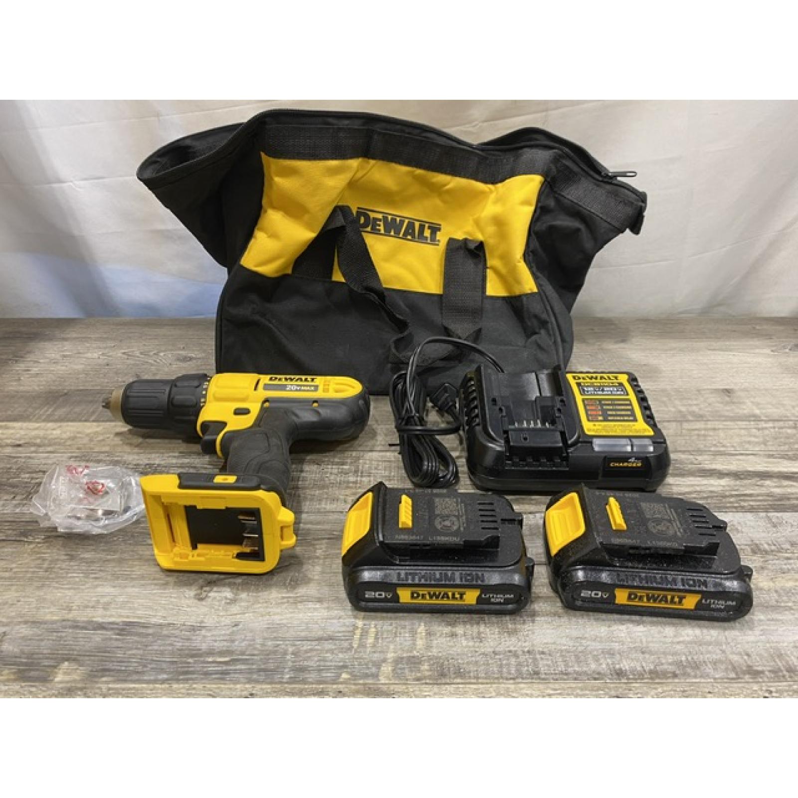 AS-IS DEWALT 20V MAX Cordless 1/2 in. Drill/Driver Kit