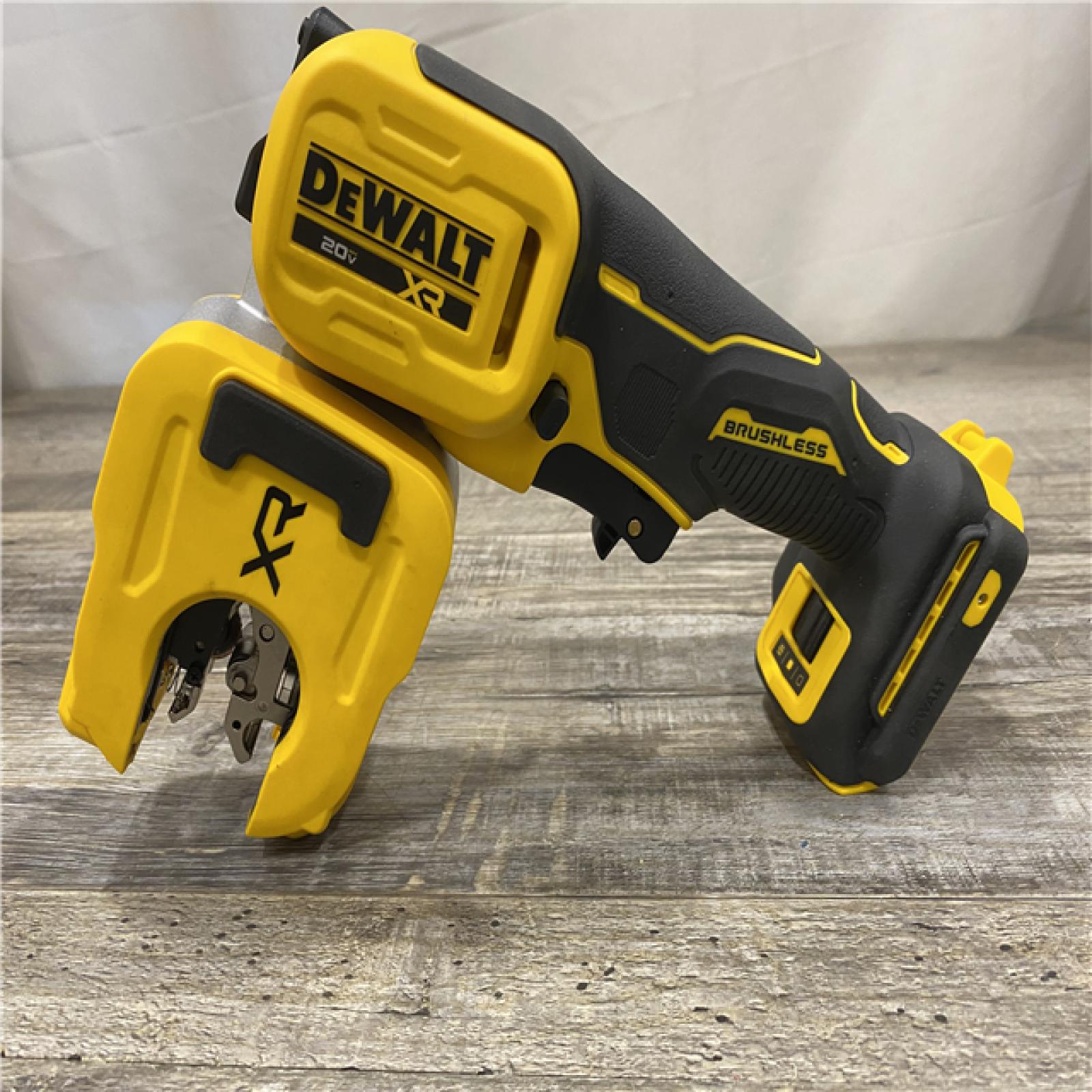 AS-IS- DEWALT 20-Volt MAX XR Copper Cutter (Tool Only)