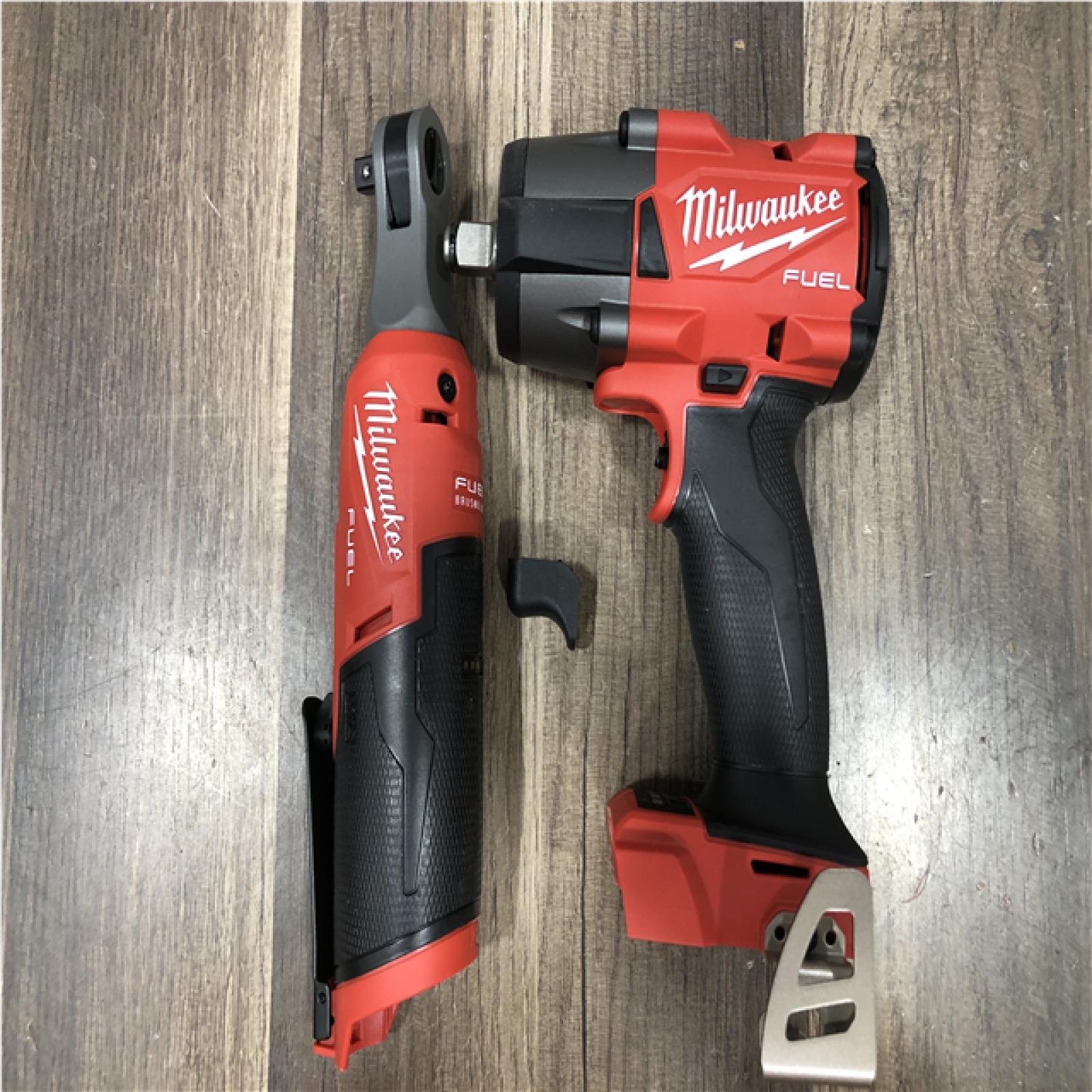 AS-IS Milwaukee FUEL 18V Cordless Mid Torque 1/2 in. Impact Wrench w/ 12 FUEL 3/8 in. Ratchet Combo Kit