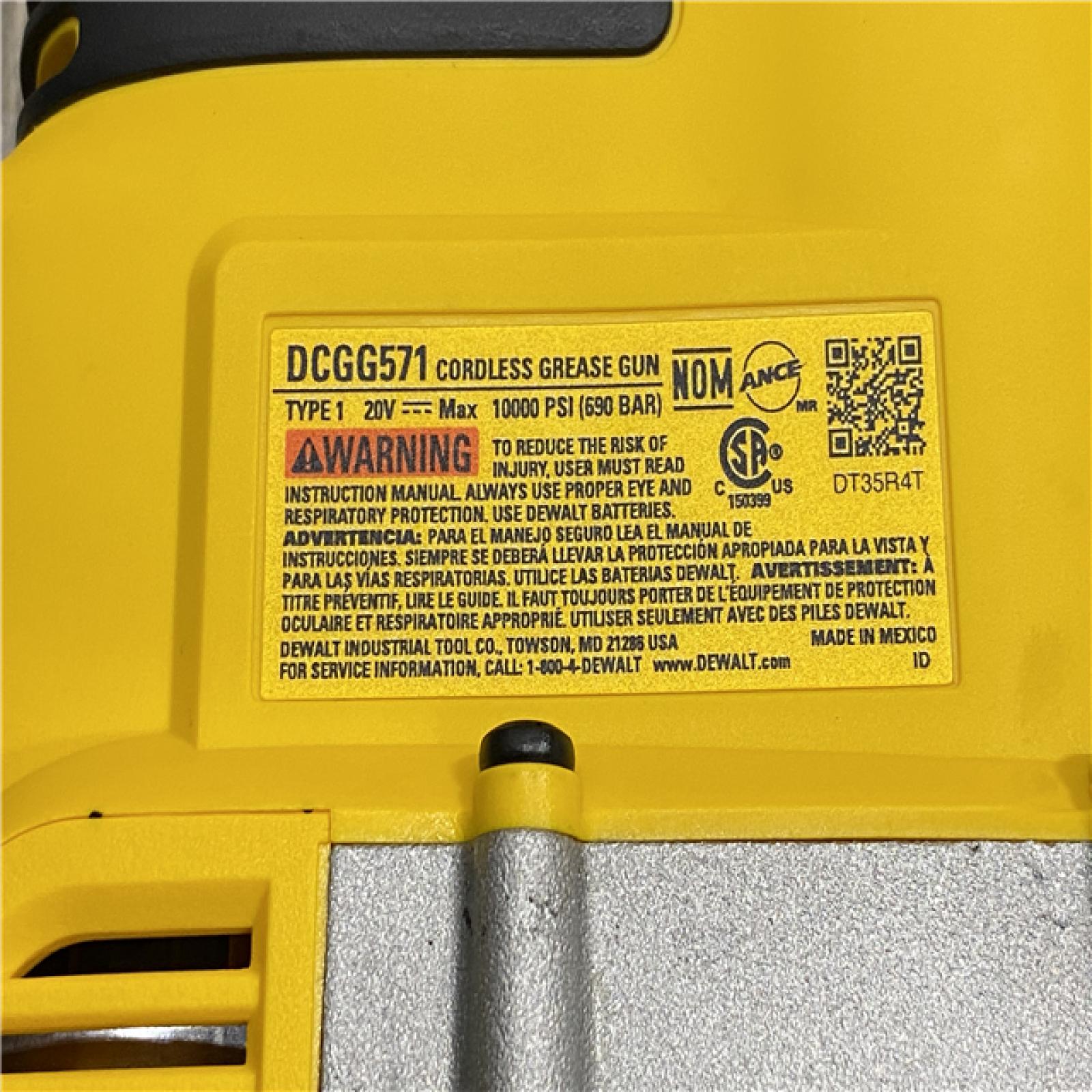 AS-IS DEWALT 20V MAX Cordless 10,000 PSI Variable Speed Grease Gun Kit