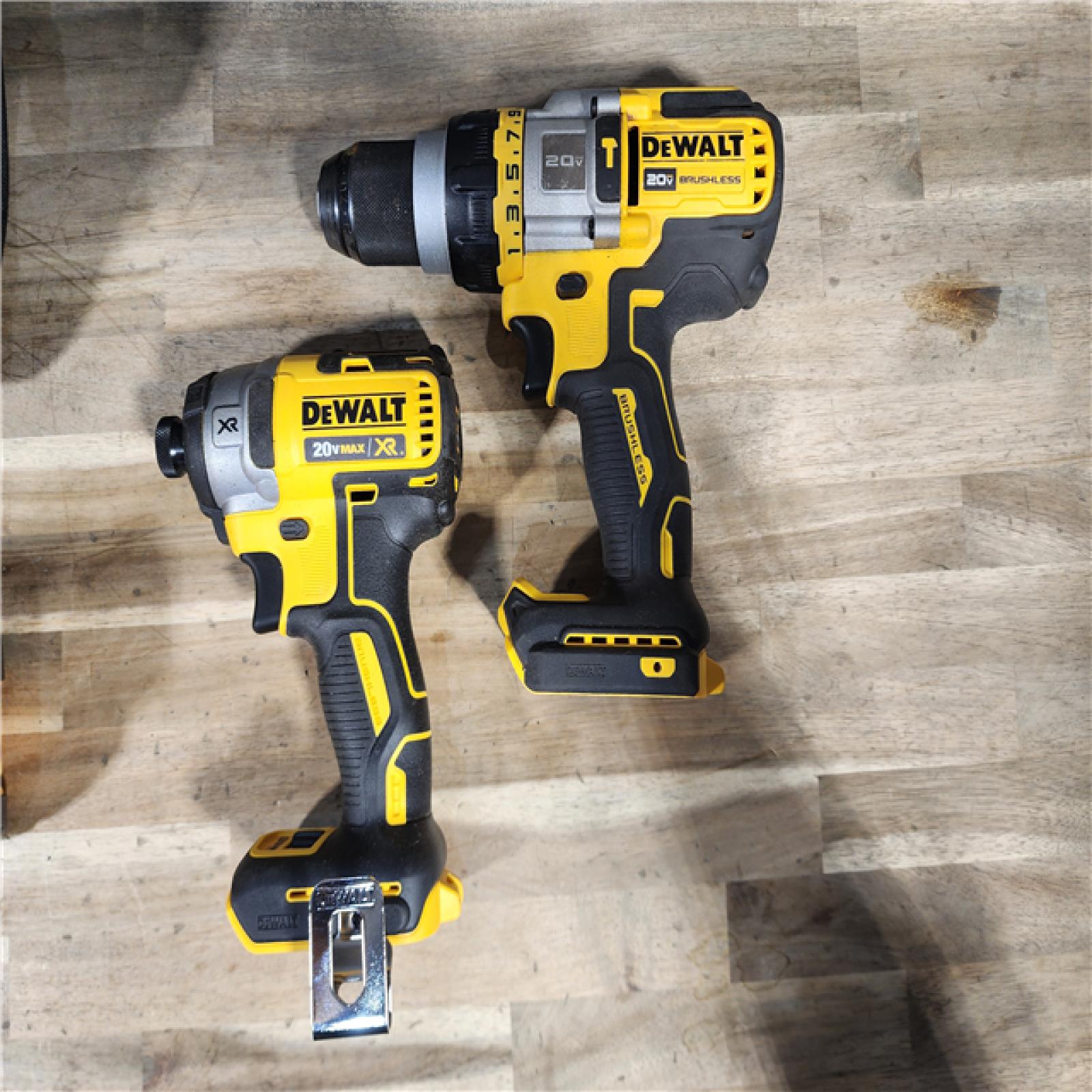 HOUSTON LOCATION - AS-IS DEWALT 20V MAX Cordless Brushless Hammer Drill/Driver 2 Tool Combo Kit with FLEXVOLT ADVANTAGE