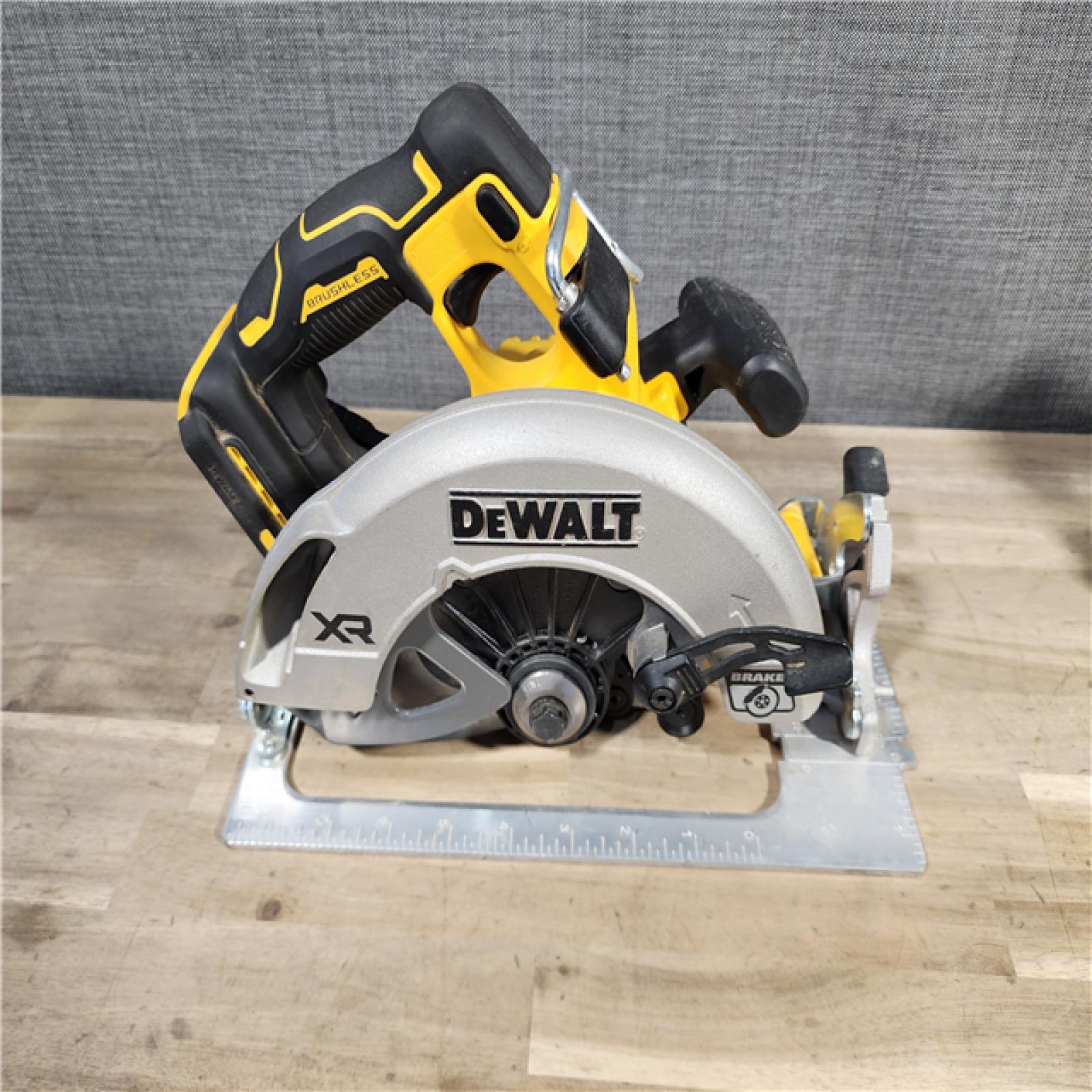 HOUSTON LOCATION - AS-IS DEWALT 2 TOOL COMBO
