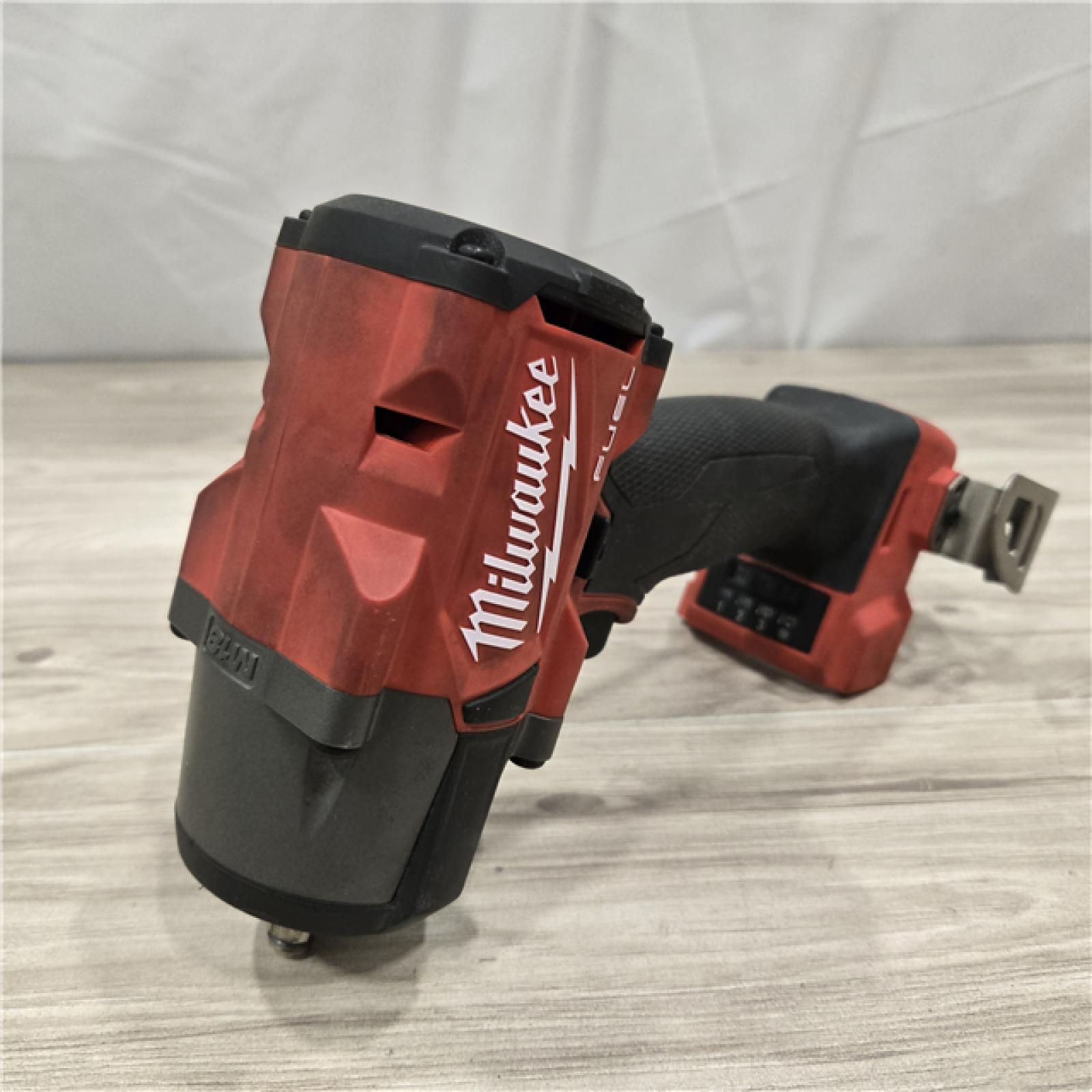 AS-IS Milwaukee M18 18V Fuel Cordless Mid-Torque Compact Impact Wrench 2960-20