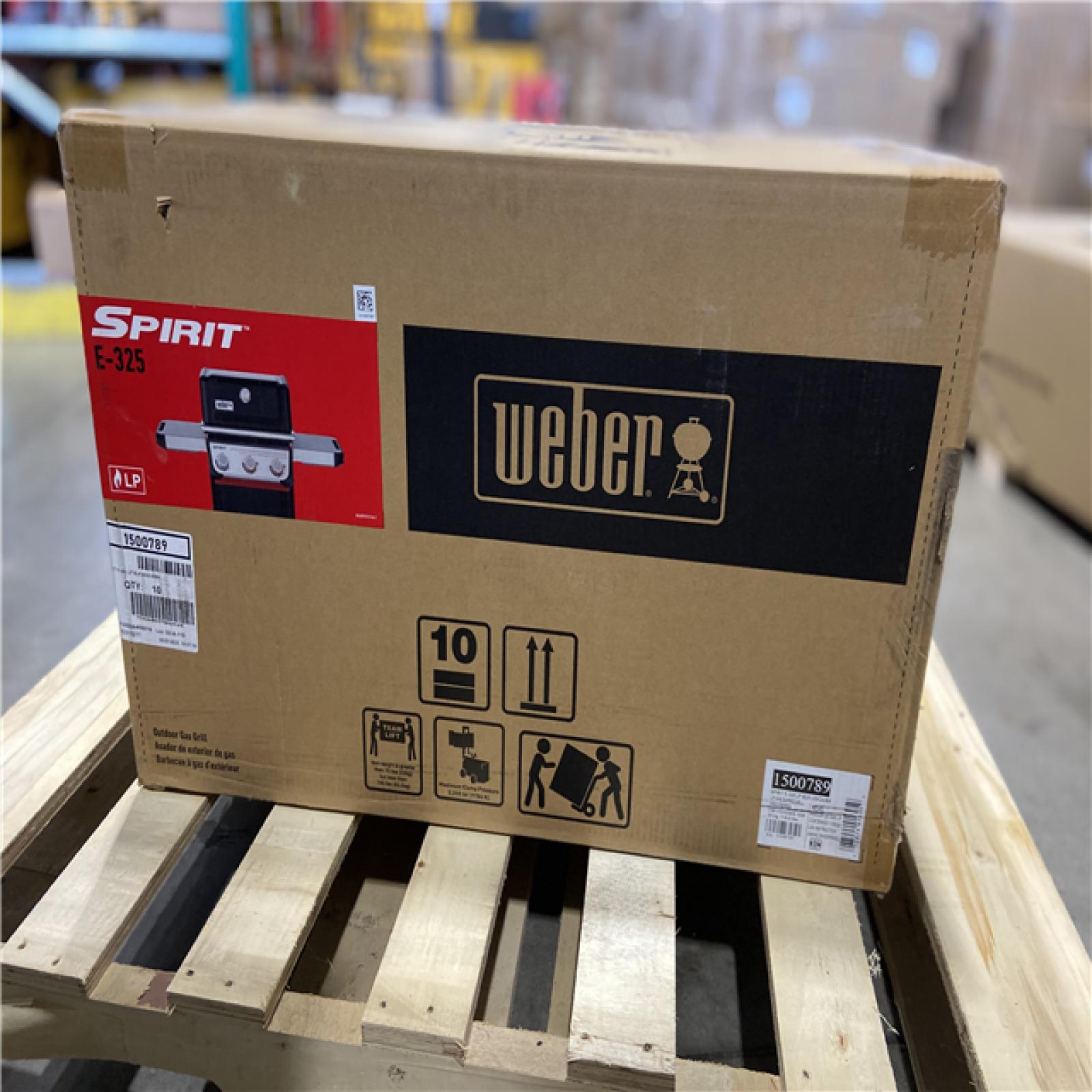 DALLAS LOCATION - Weber Spirit E-325 3-Burner Liquid Propane Gas Grill in Black with Sear Zone