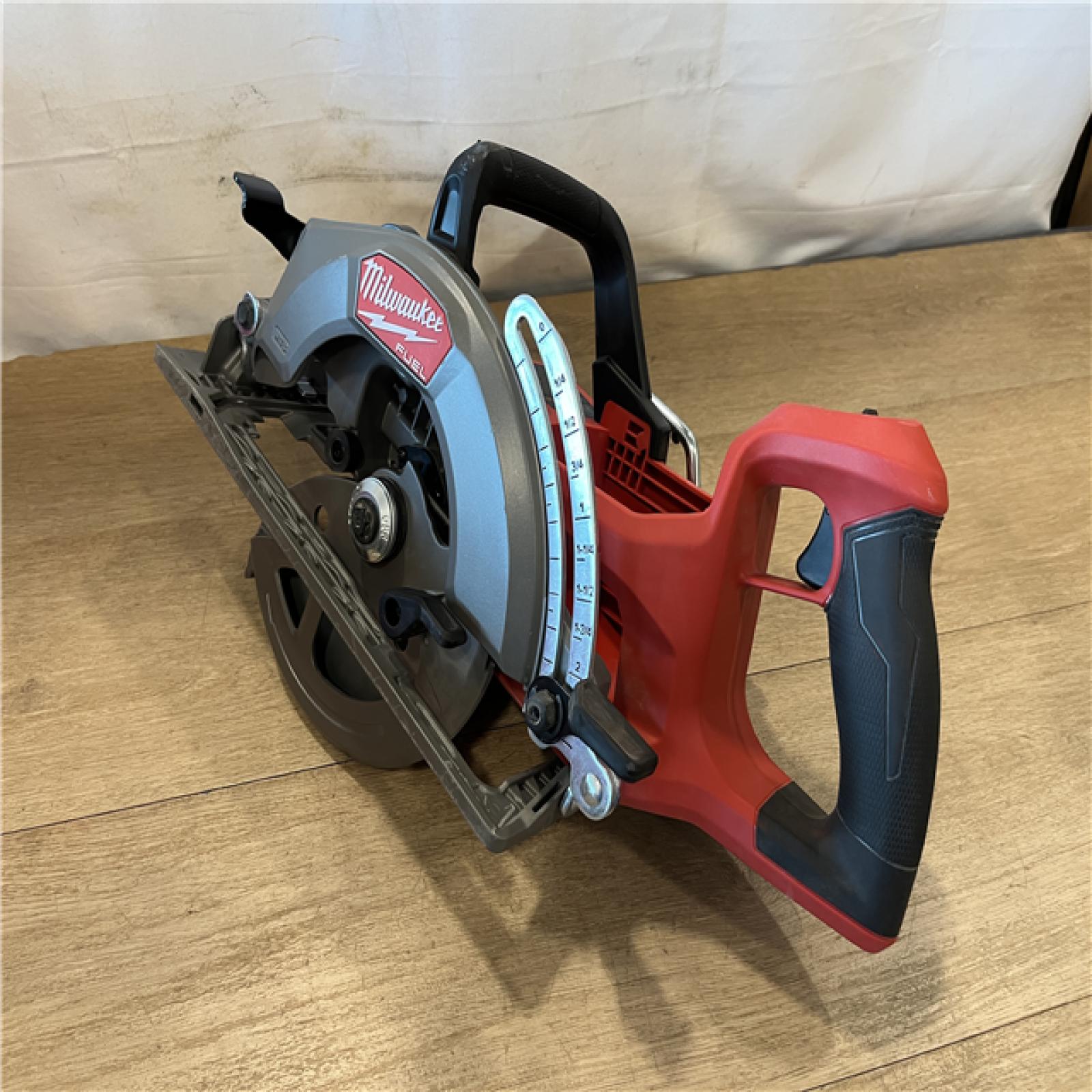 AS-IS Milwaukee FUEL 18V Lithium-Ion Cordless 7-1/4 in. Rear Handle Circular Saw (Tool-Only)