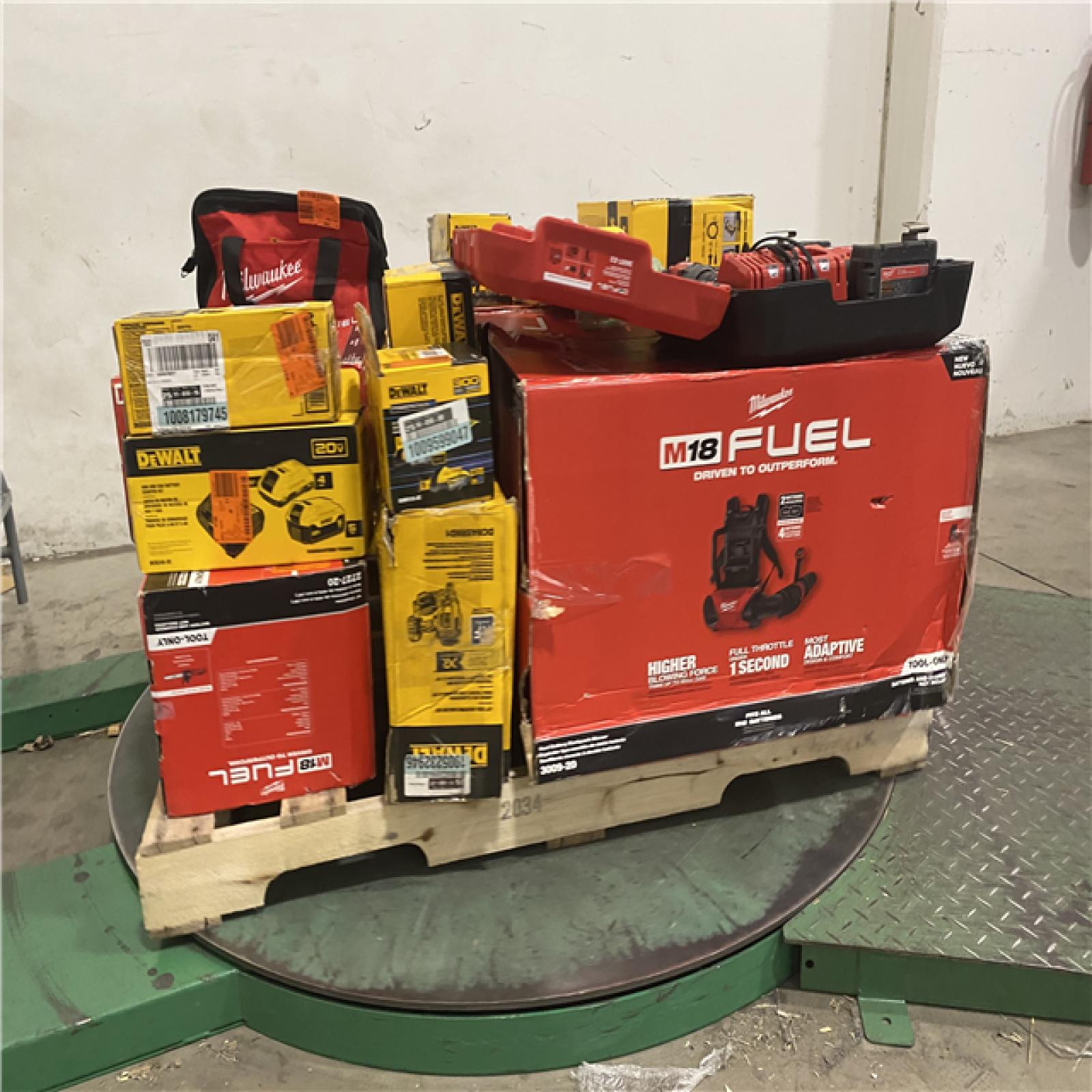 Dallas Location - As-Is Tool Pallet