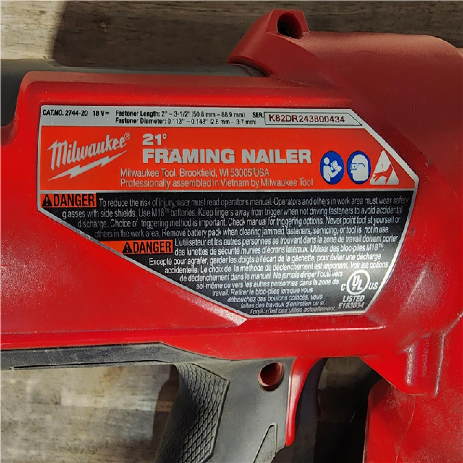 HOUSTON LOCATION - AS-IS Milwaukee 2744-20 M18 FUEL 3-1/2 in. 18-Volt 21-Degree Lithium-Ion Brushless Cordless Framing Nailer (Tool-Only)