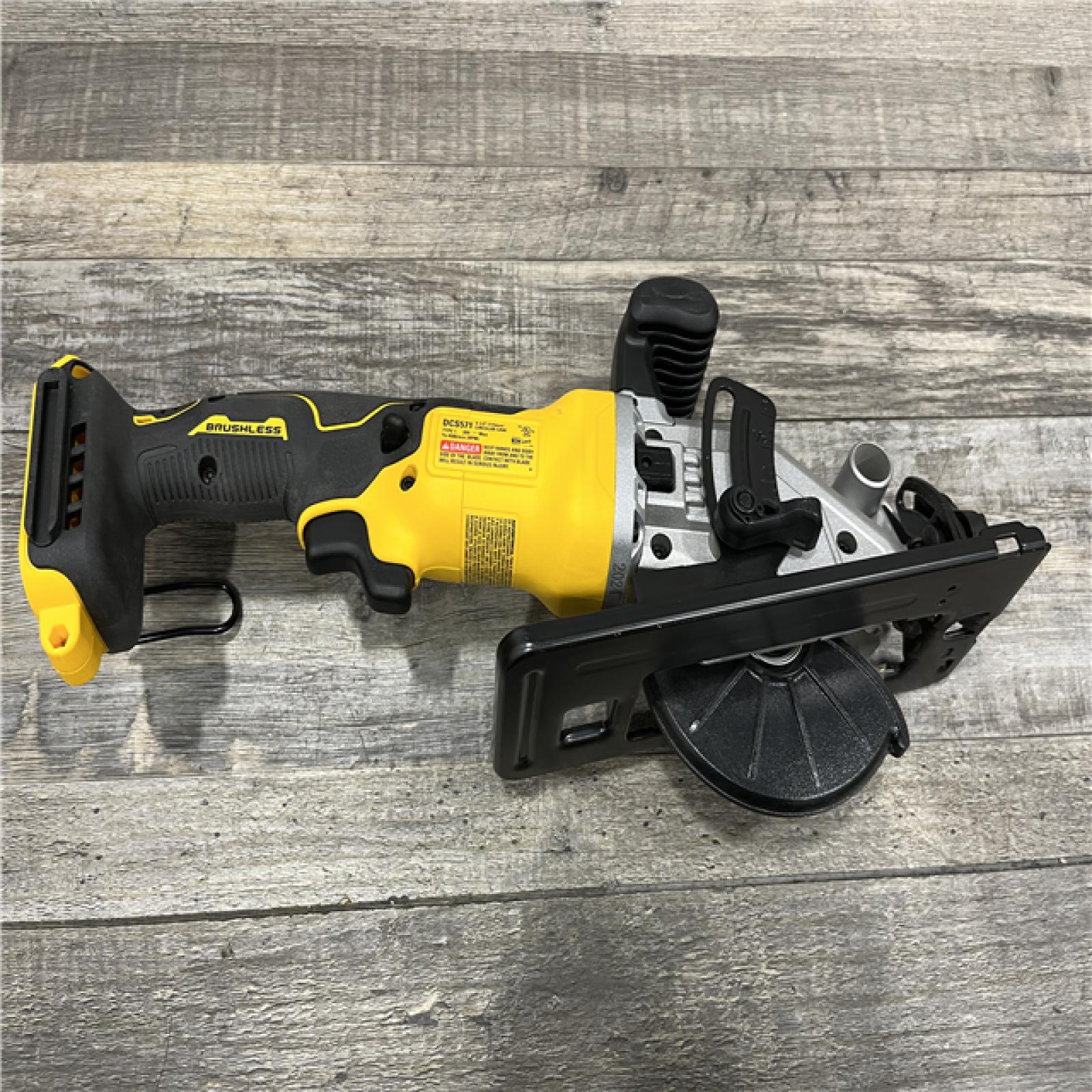 AS-IS DEWALT ATOMIC 20V MAX Cordless Brushless 4-1/2 in. Circular Saw (Tool Only)